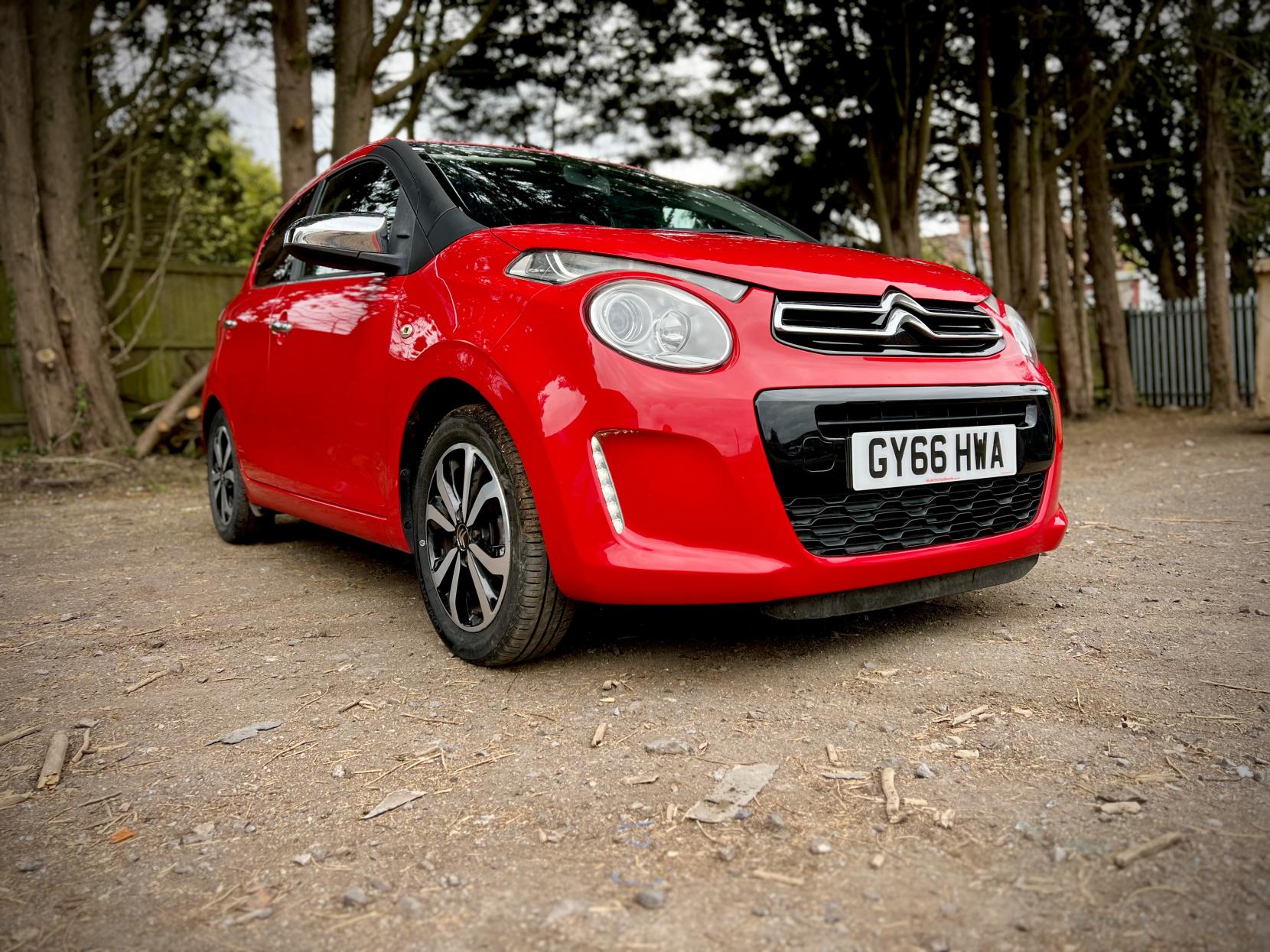 Citroen C1 1.2 PureTech Flair Hatchback 5dr Petrol Manual Euro 6 (82 ps)