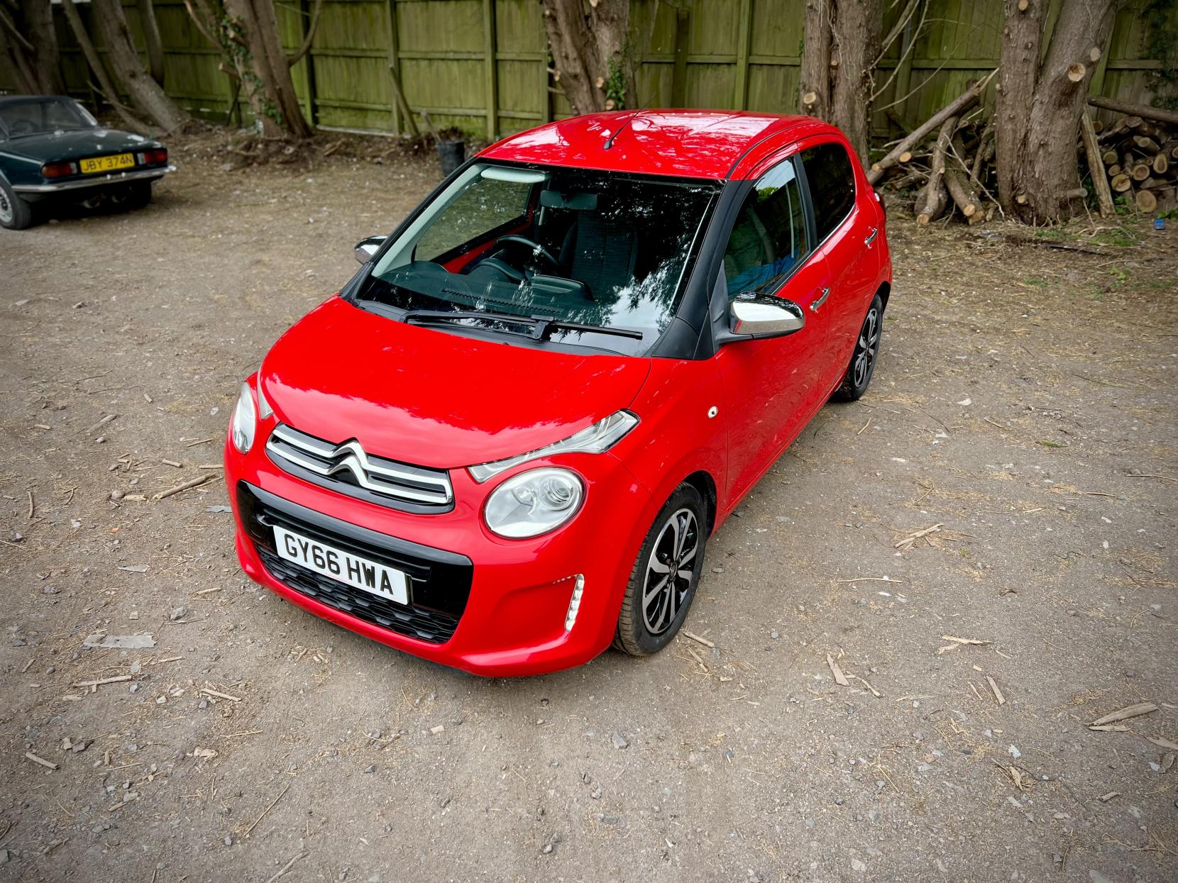 Citroen C1 1.2 PureTech Flair Hatchback 5dr Petrol Manual Euro 6 (82 ps)