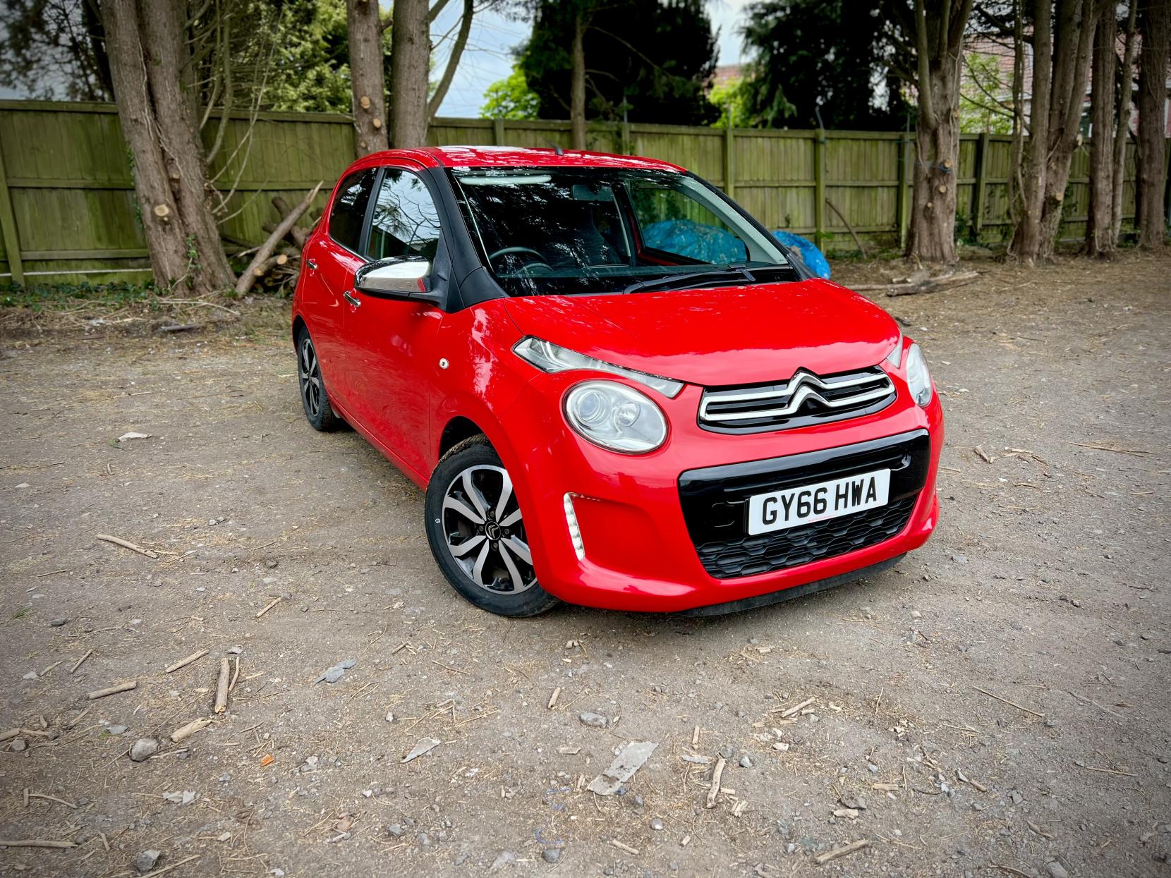Citroen C1 1.2 PureTech Flair Hatchback 5dr Petrol Manual Euro 6 (82 ps)