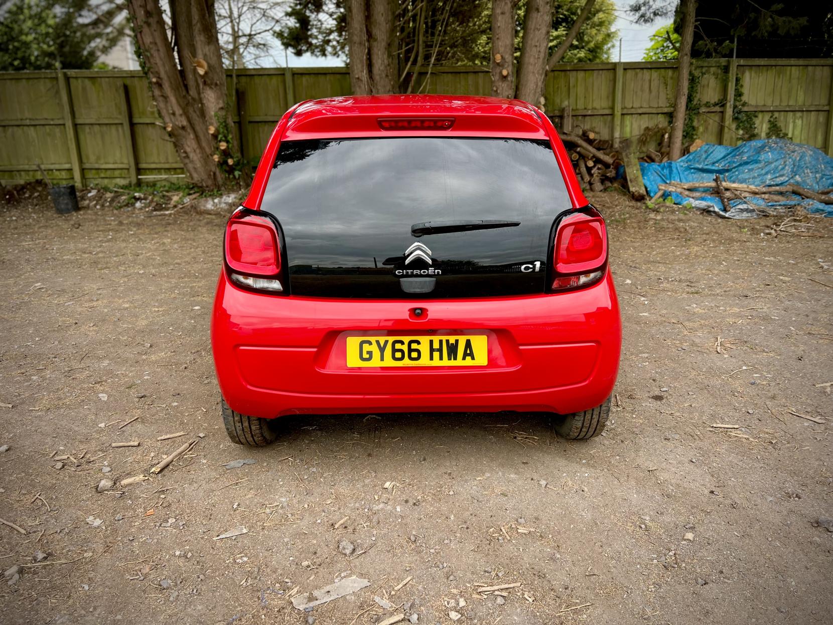 Citroen C1 1.2 PureTech Flair Hatchback 5dr Petrol Manual Euro 6 (82 ps)