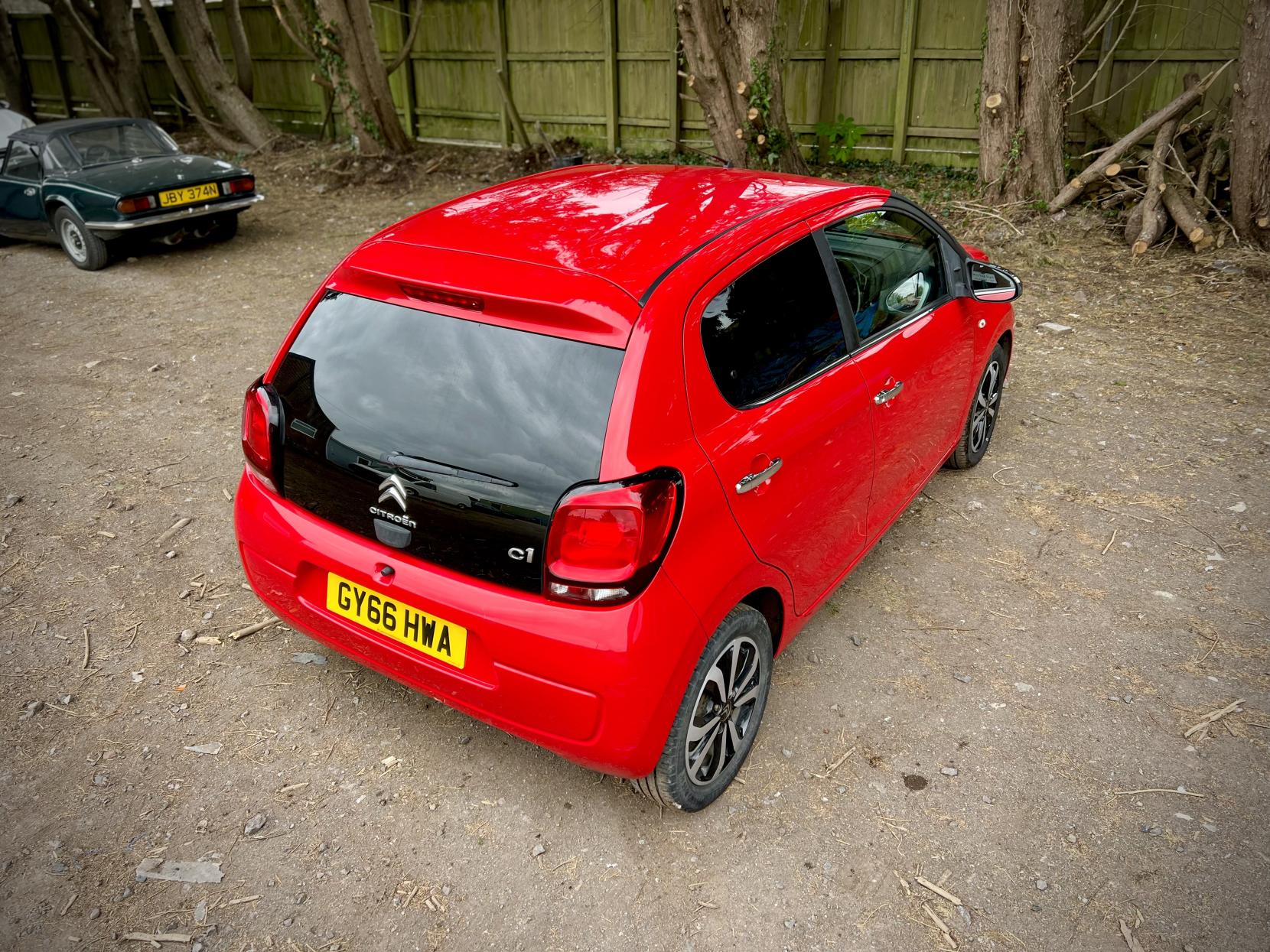 Citroen C1 1.2 PureTech Flair Hatchback 5dr Petrol Manual Euro 6 (82 ps)
