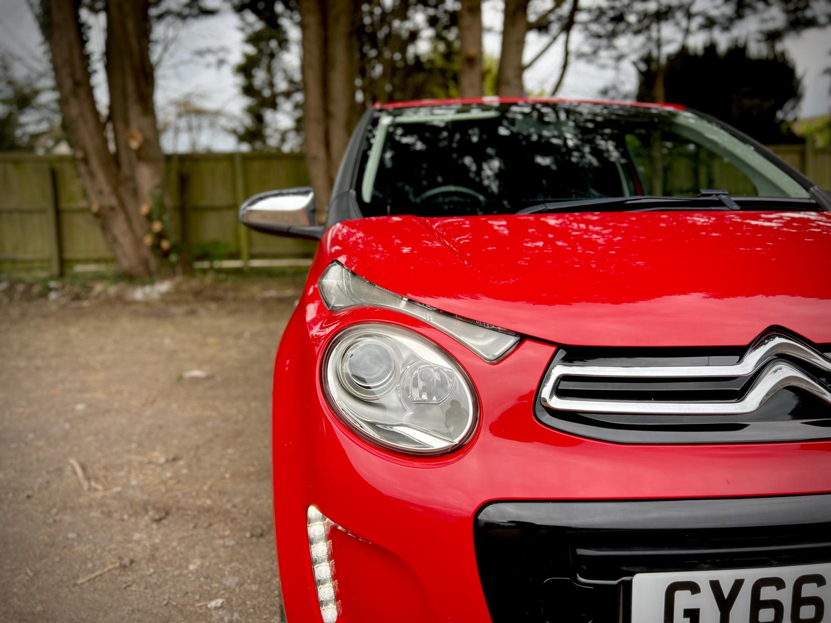 Citroen C1 1.2 PureTech Flair Hatchback 5dr Petrol Manual Euro 6 (82 ps)