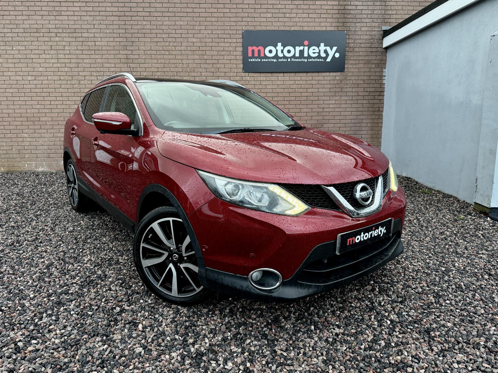 Nissan Qashqai 1.2 DIG-T Tekna SUV 5dr Petrol Manual 2WD Euro 5 (s/s) (115 ps)