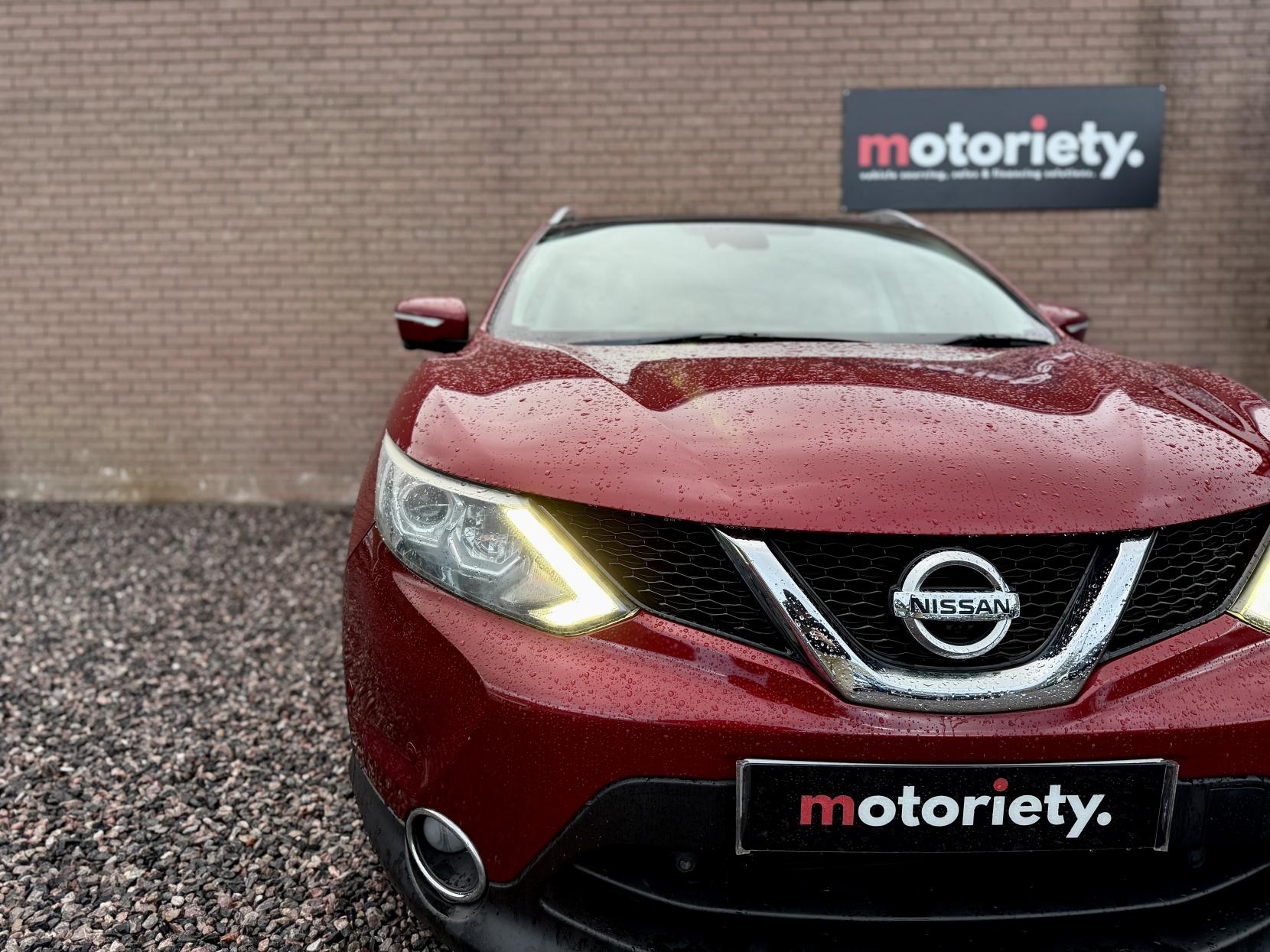 Nissan Qashqai 1.2 DIG-T Tekna SUV 5dr Petrol Manual 2WD Euro 5 (s/s) (115 ps)