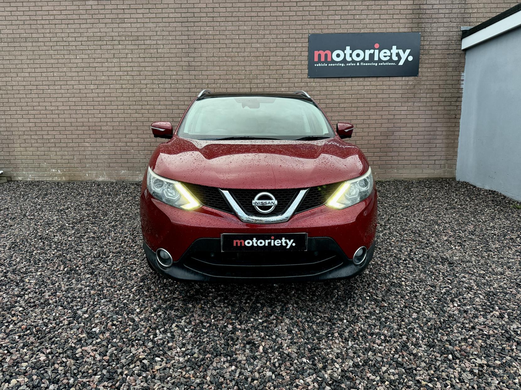 Nissan Qashqai 1.2 DIG-T Tekna SUV 5dr Petrol Manual 2WD Euro 5 (s/s) (115 ps)