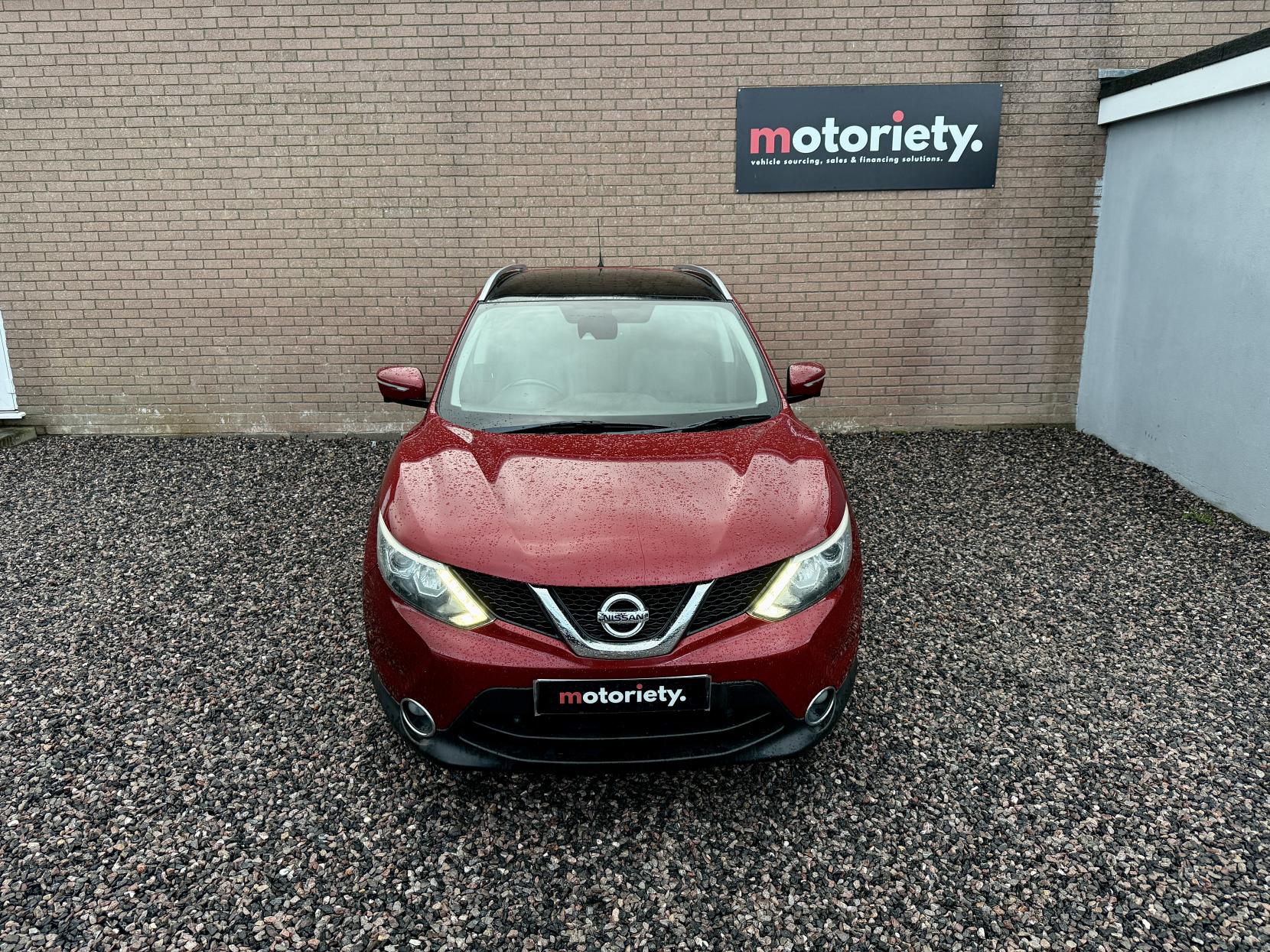 Nissan Qashqai 1.2 DIG-T Tekna SUV 5dr Petrol Manual 2WD Euro 5 (s/s) (115 ps)