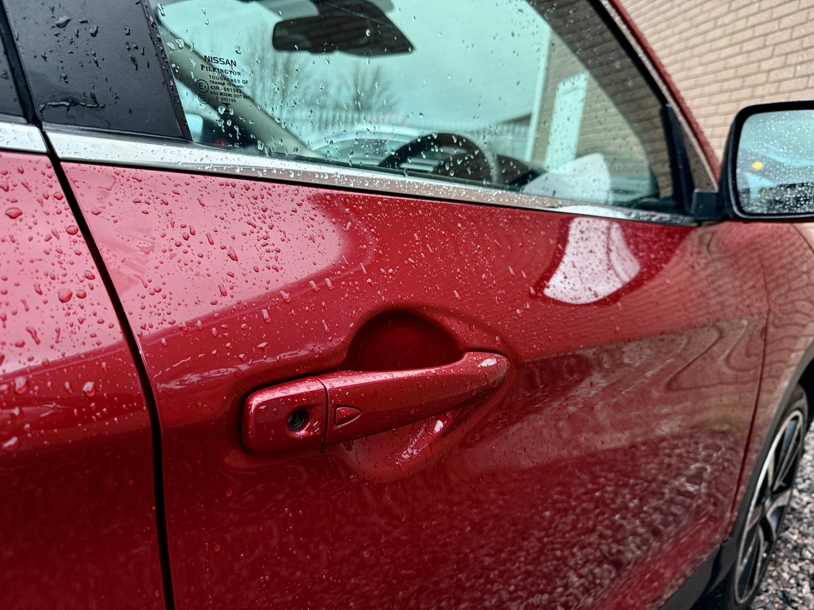 Nissan Qashqai 1.2 DIG-T Tekna SUV 5dr Petrol Manual 2WD Euro 5 (s/s) (115 ps)