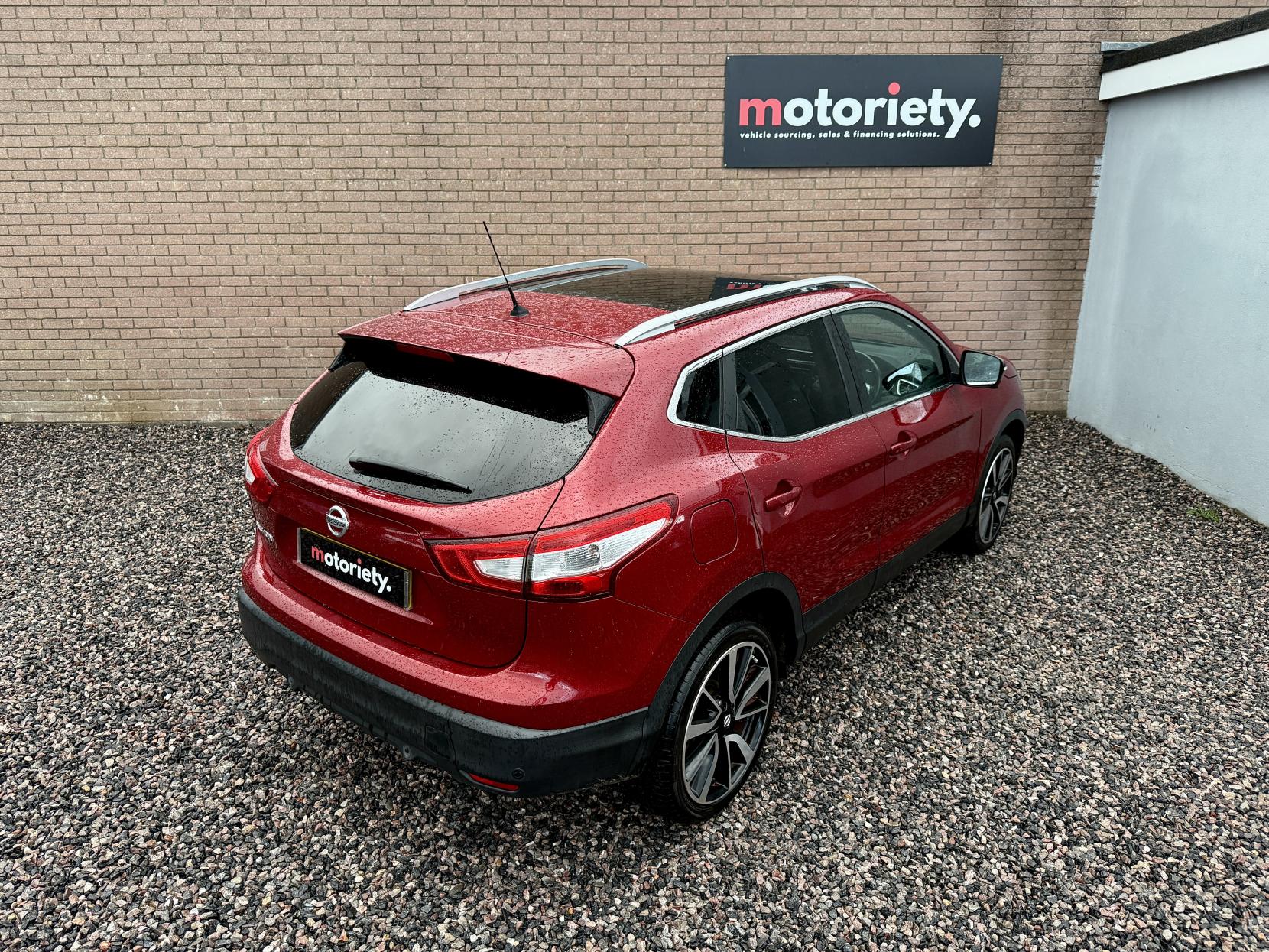 Nissan Qashqai 1.2 DIG-T Tekna SUV 5dr Petrol Manual 2WD Euro 5 (s/s) (115 ps)