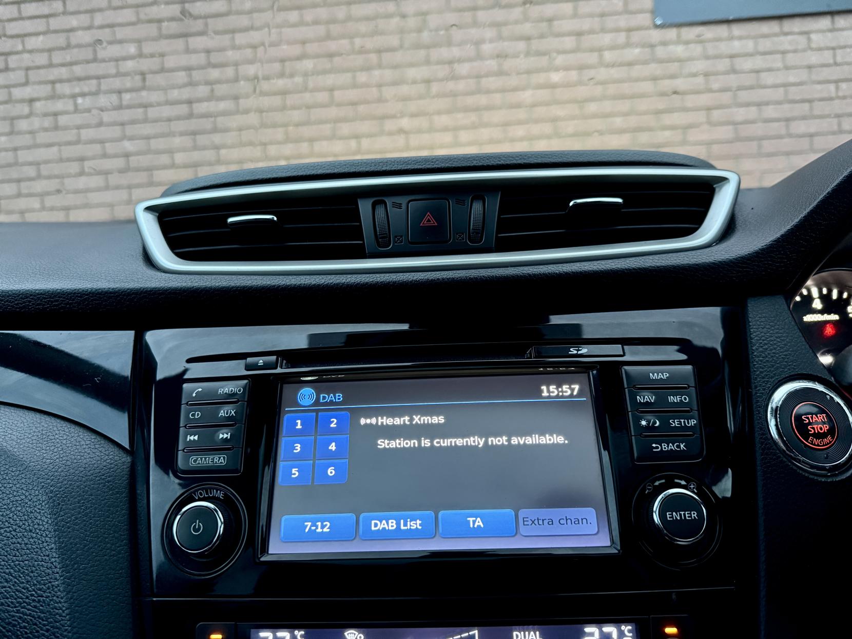 Nissan Qashqai 1.2 DIG-T Tekna SUV 5dr Petrol Manual 2WD Euro 5 (s/s) (115 ps)