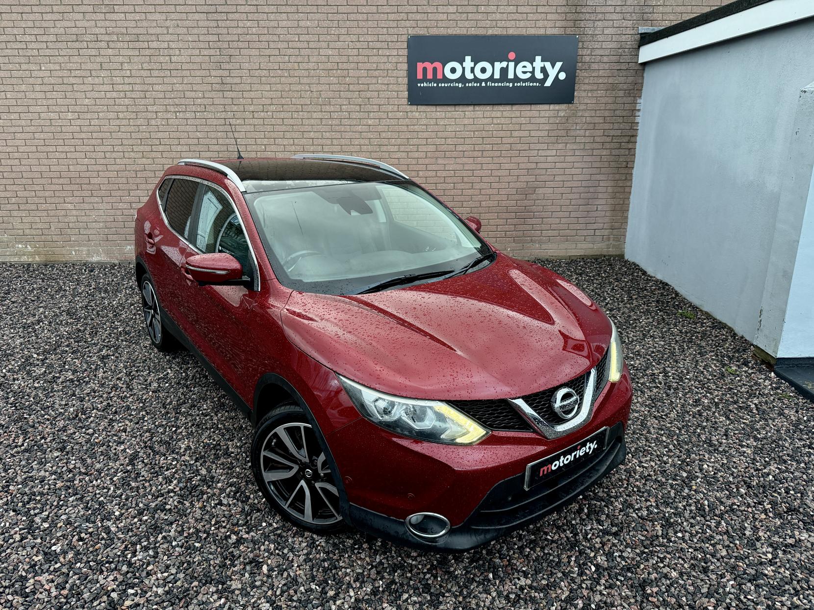 Nissan Qashqai 1.2 DIG-T Tekna SUV 5dr Petrol Manual 2WD Euro 5 (s/s) (115 ps)