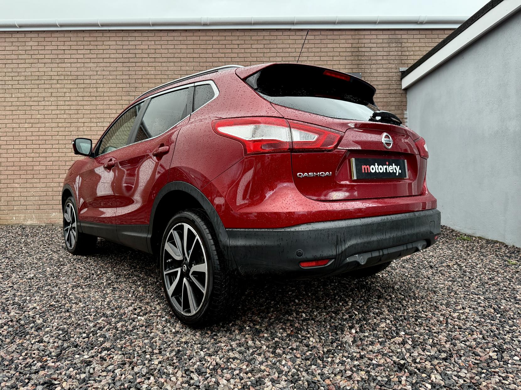 Nissan Qashqai 1.2 DIG-T Tekna SUV 5dr Petrol Manual 2WD Euro 5 (s/s) (115 ps)