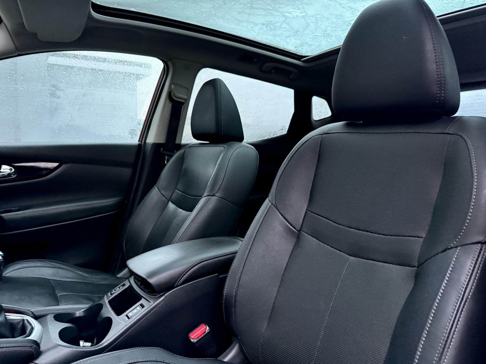 Nissan Qashqai 1.2 DIG-T Tekna SUV 5dr Petrol Manual 2WD Euro 5 (s/s) (115 ps)