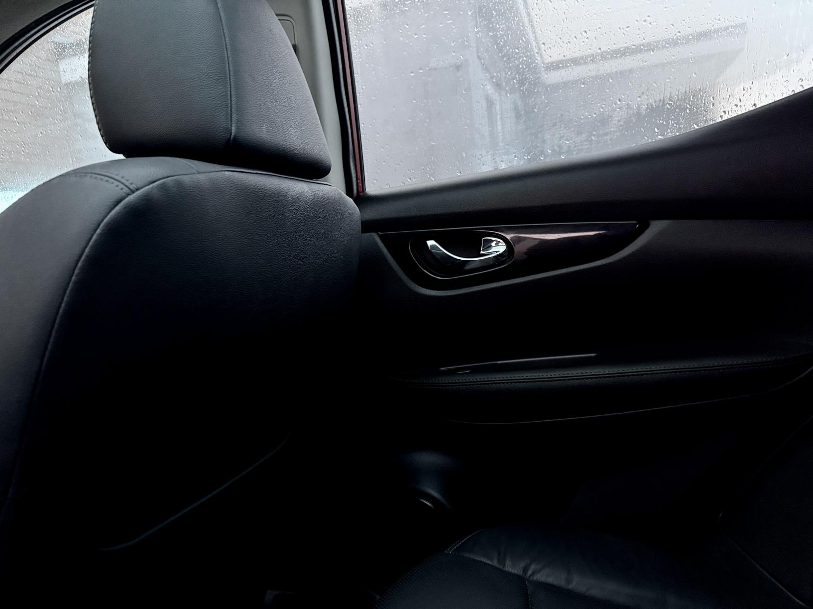 Nissan Qashqai 1.2 DIG-T Tekna SUV 5dr Petrol Manual 2WD Euro 5 (s/s) (115 ps)