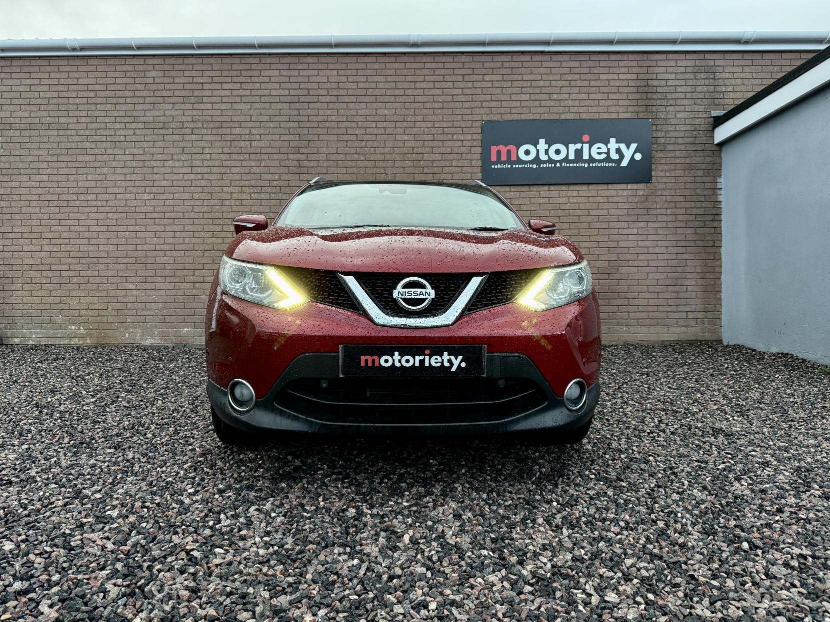 Nissan Qashqai 1.2 DIG-T Tekna SUV 5dr Petrol Manual 2WD Euro 5 (s/s) (115 ps)