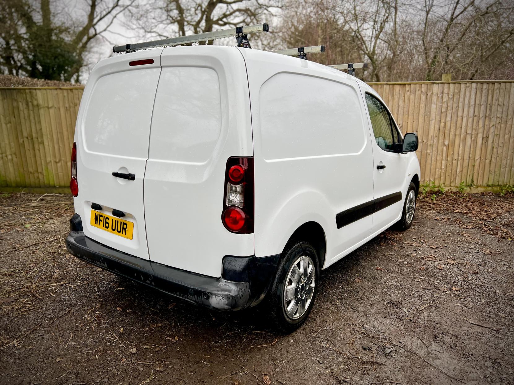 Peugeot Partner 1.6 HDi 850 Professional Panel Van 4dr Diesel Manual L1 (132 g/km, 90 bhp)