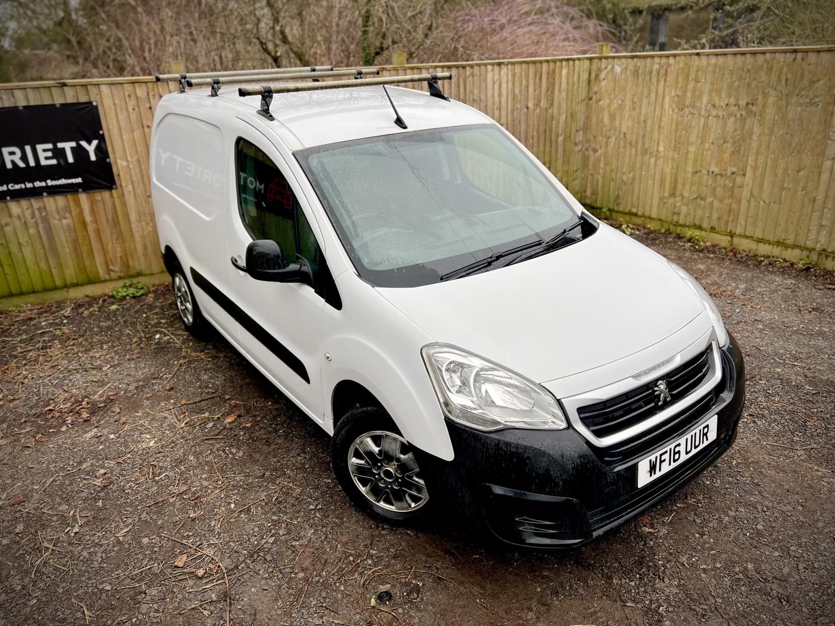 Peugeot Partner 1.6 HDi 850 Professional Panel Van 4dr Diesel Manual L1 (132 g/km, 90 bhp)