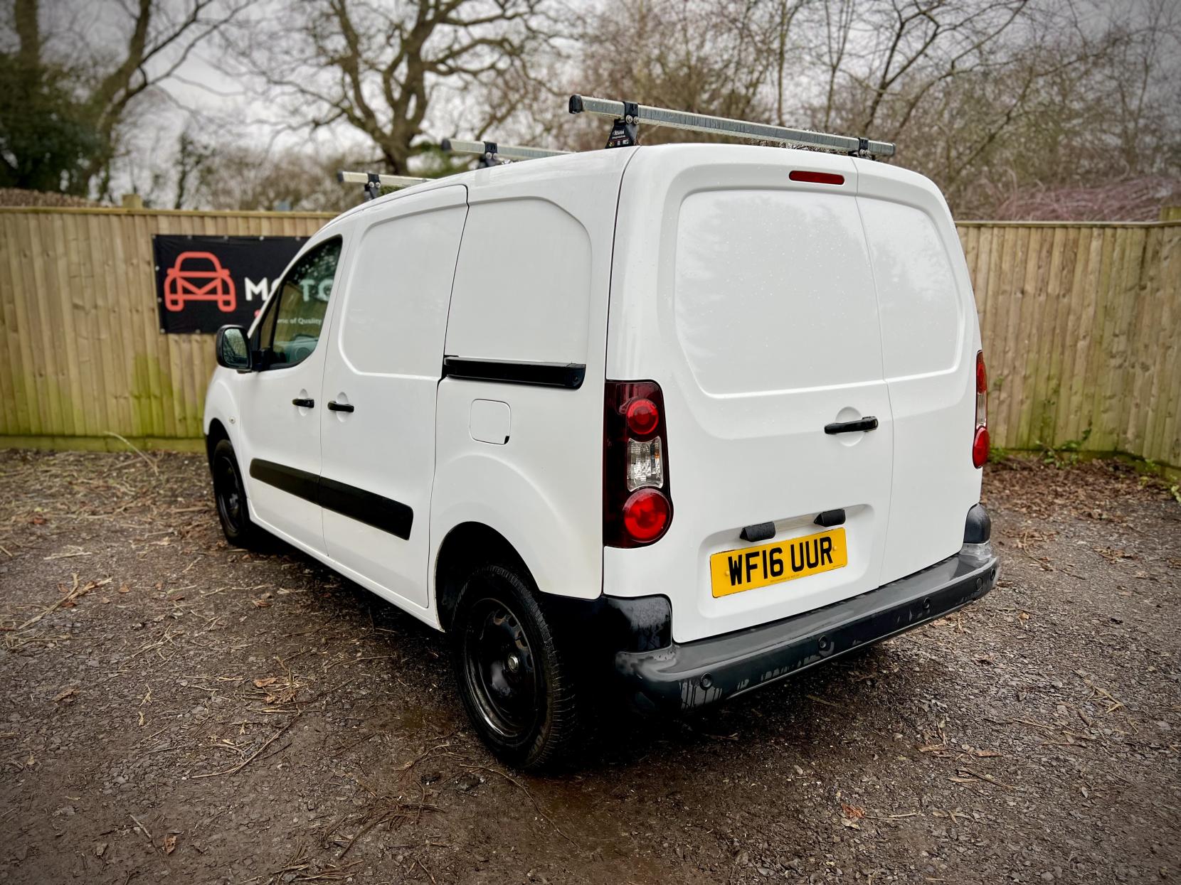 Peugeot Partner 1.6 HDi 850 Professional Panel Van 4dr Diesel Manual L1 (132 g/km, 90 bhp)