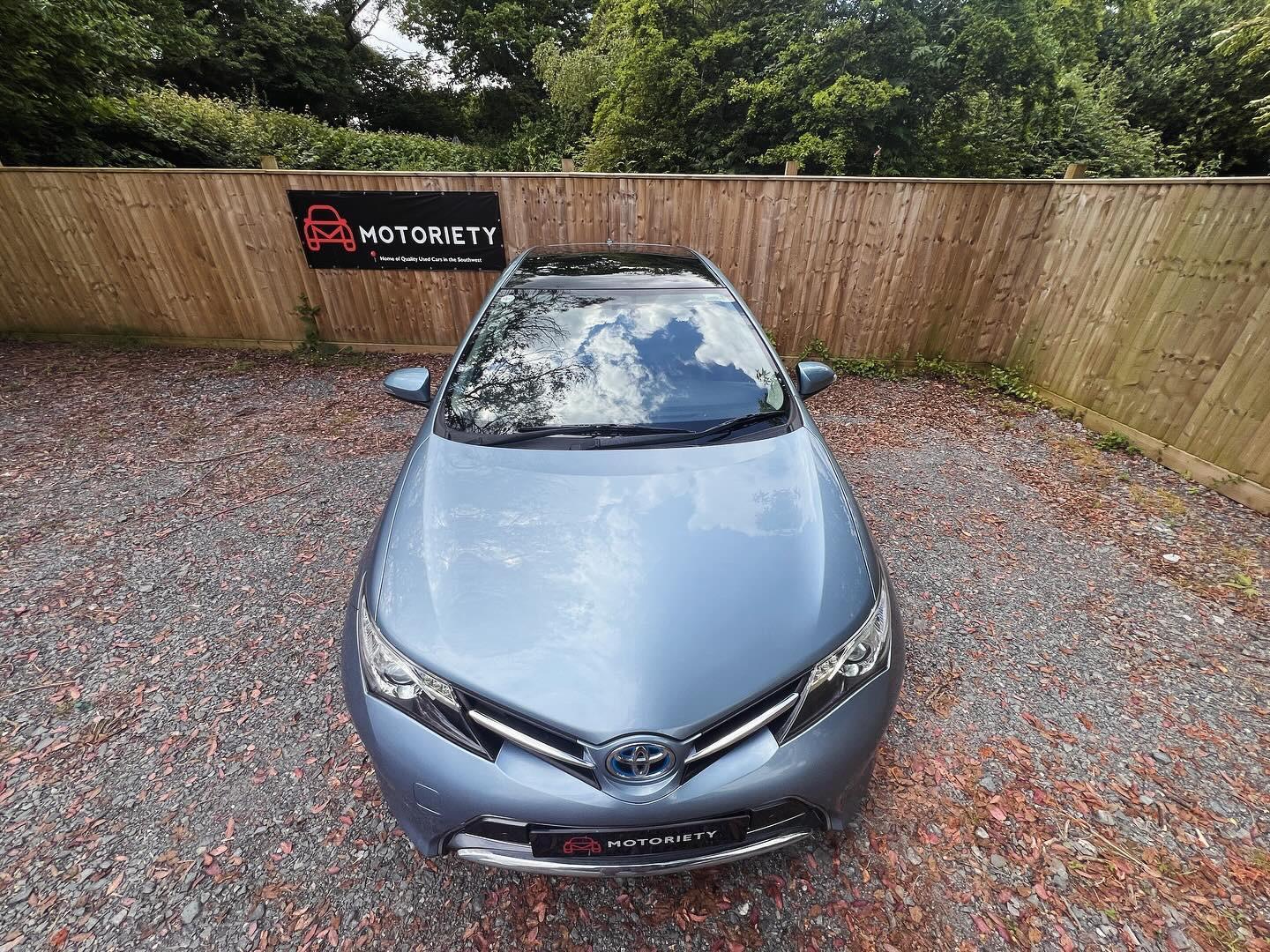 Toyota Auris 1.8 VVT-h Excel Hatchback 5dr Petrol Hybrid CVT Euro 5 (s/s) (136 ps)