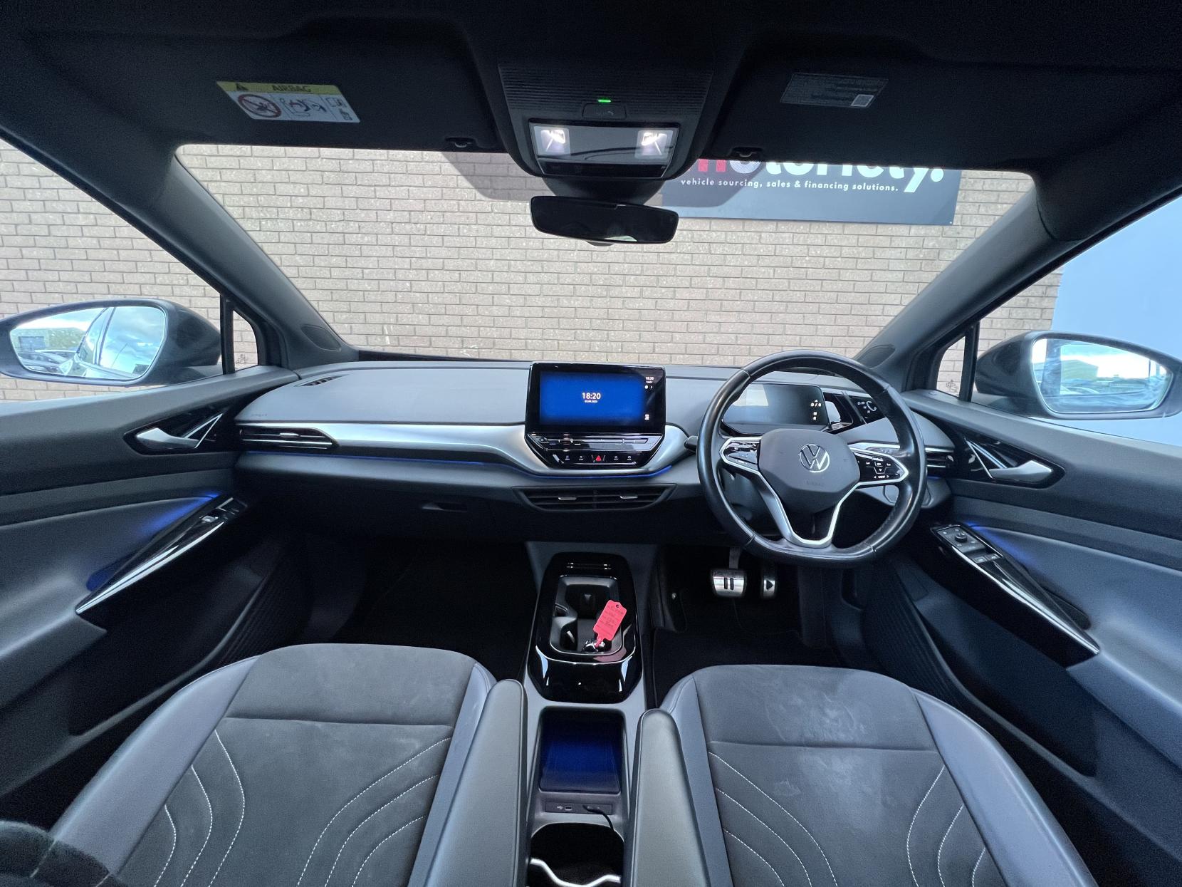 Volkswagen ID.4 Pro Performance 77kWh Life SUV 5dr Electric Auto (204 ps)