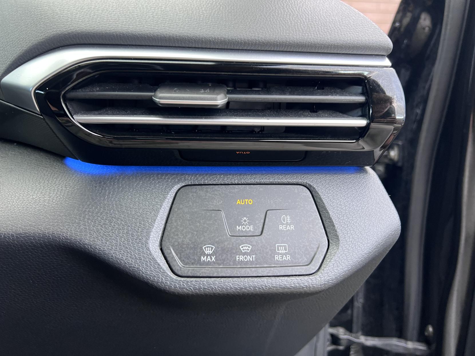 Volkswagen ID.4 Pro Performance 77kWh Life SUV 5dr Electric Auto (204 ps)