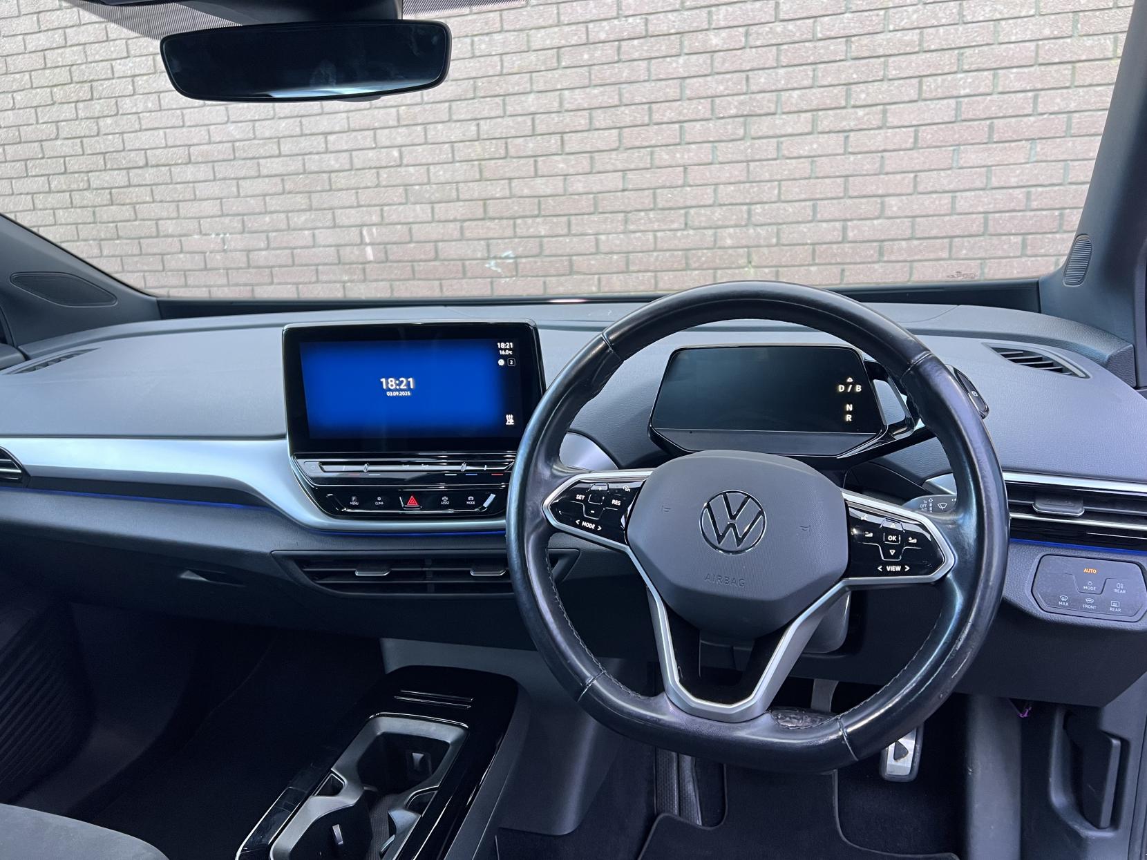 Volkswagen ID.4 Pro Performance 77kWh Life SUV 5dr Electric Auto (204 ps)