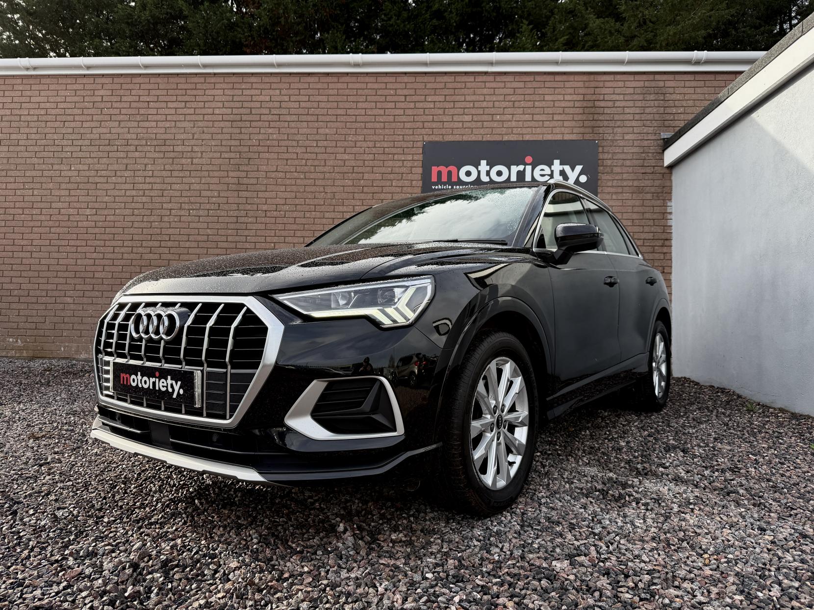 Audi Q3 2.0 TDI 35 Sport SUV 5dr Diesel S Tronic Euro 6 (s/s) (150 ps)