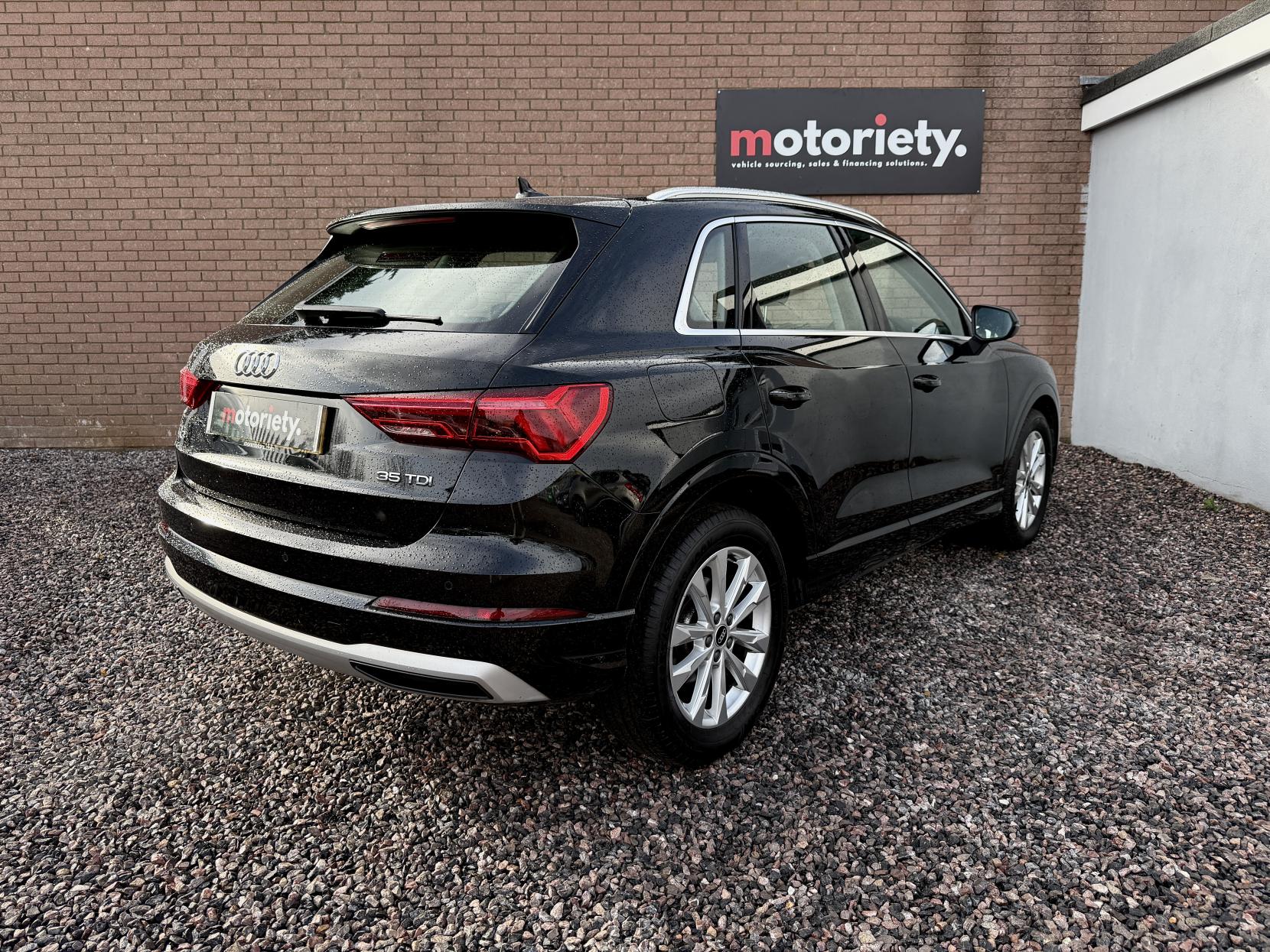 Audi Q3 2.0 TDI 35 Sport SUV 5dr Diesel S Tronic Euro 6 (s/s) (150 ps)