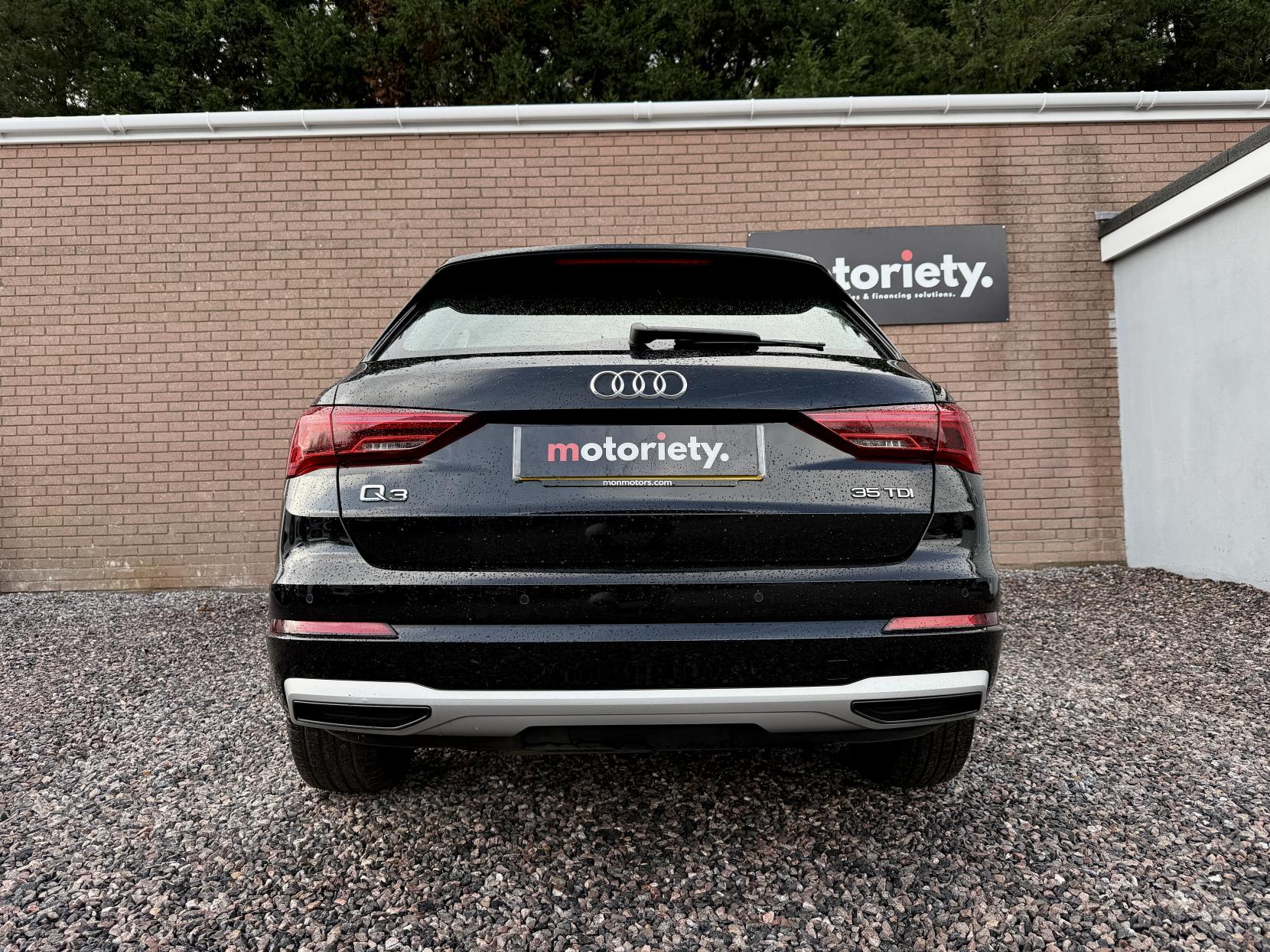 Audi Q3 2.0 TDI 35 Sport SUV 5dr Diesel S Tronic Euro 6 (s/s) (150 ps)