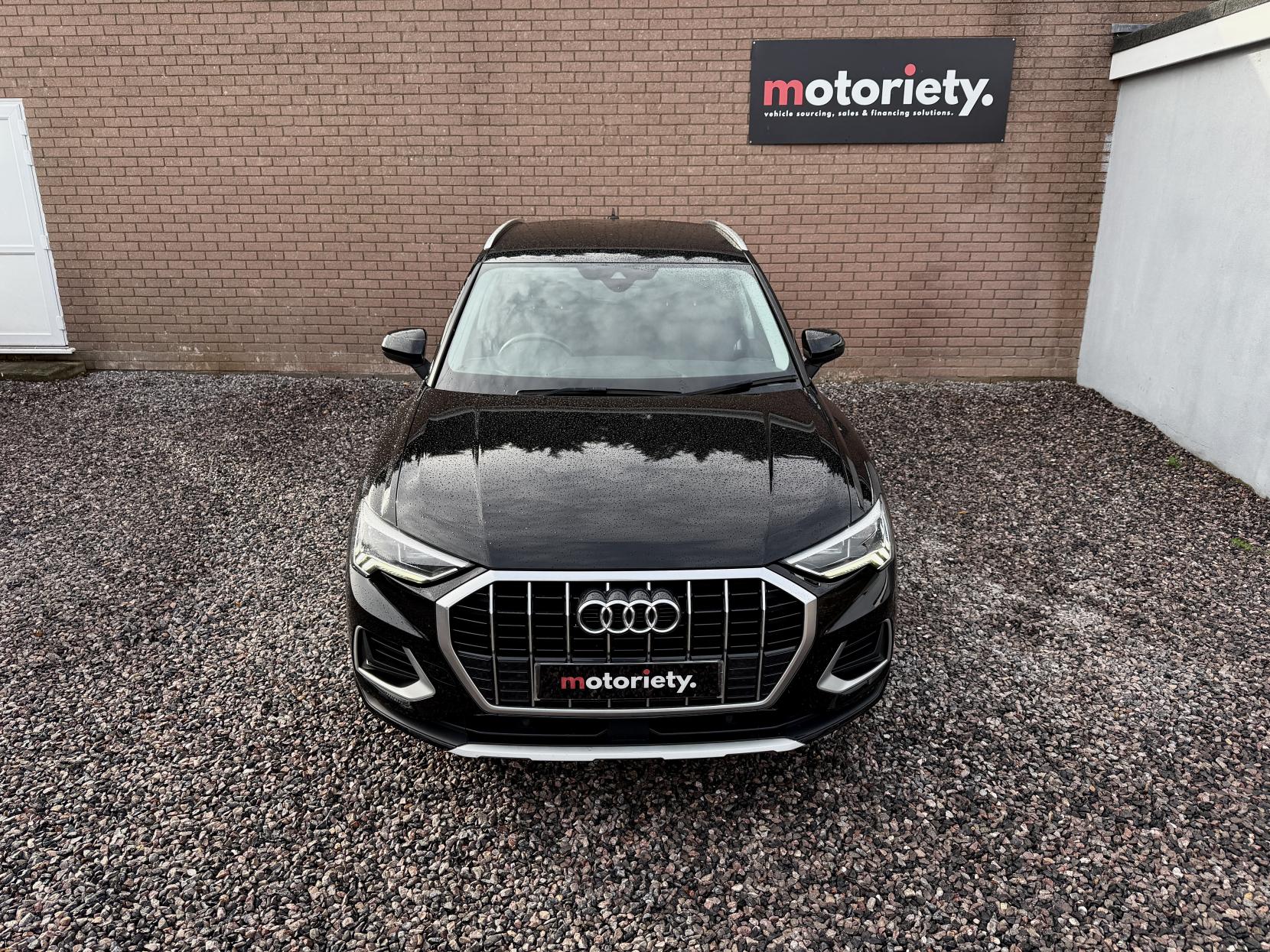 Audi Q3 2.0 TDI 35 Sport SUV 5dr Diesel S Tronic Euro 6 (s/s) (150 ps)