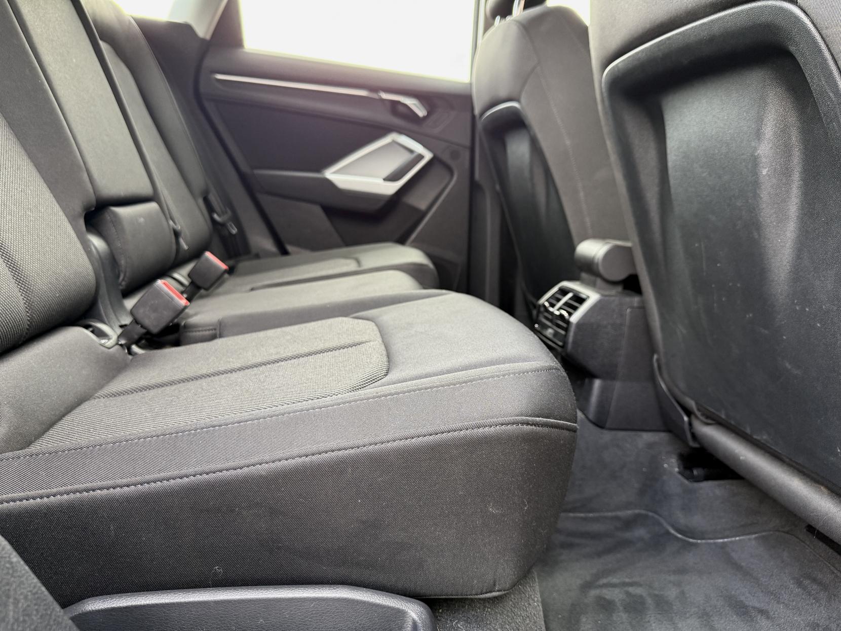 Audi Q3 2.0 TDI 35 Sport SUV 5dr Diesel S Tronic Euro 6 (s/s) (150 ps)