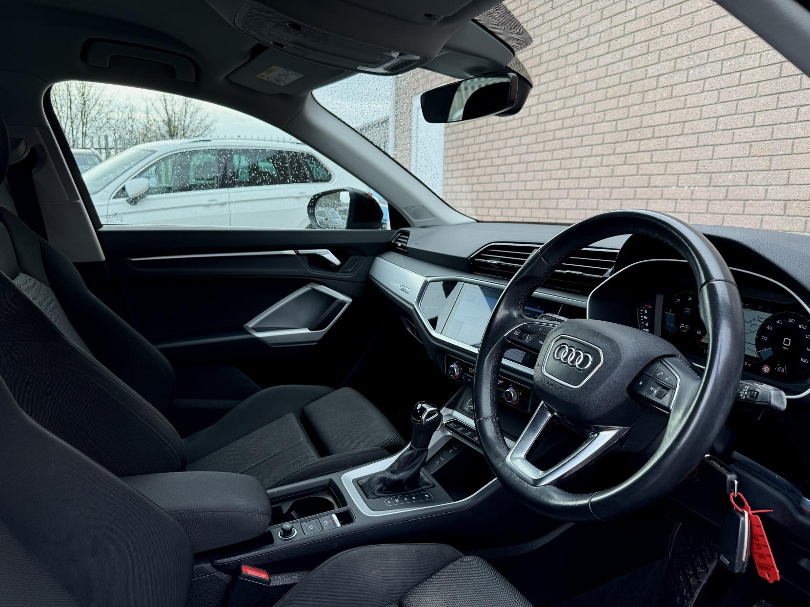 Audi Q3 2.0 TDI 35 Sport SUV 5dr Diesel S Tronic Euro 6 (s/s) (150 ps)