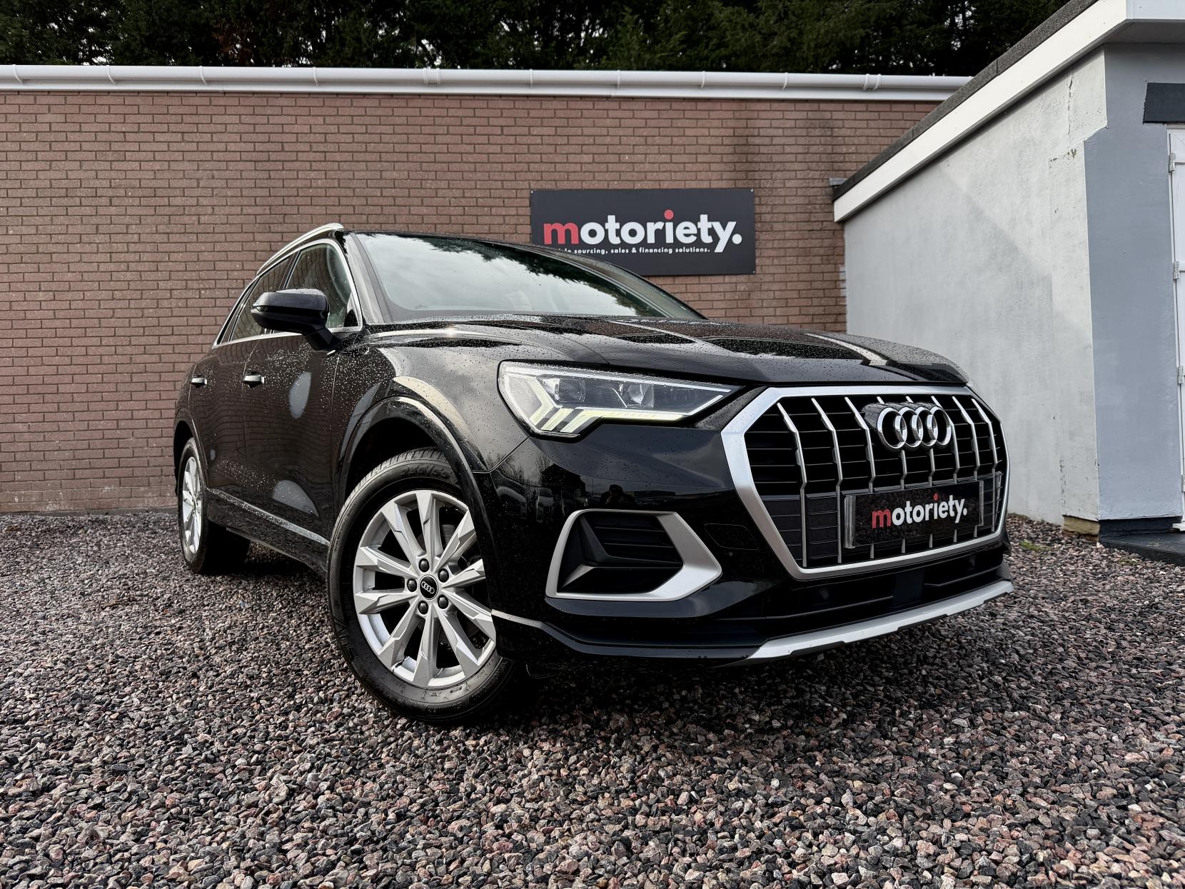 Audi Q3 2.0 TDI 35 Sport SUV 5dr Diesel S Tronic Euro 6 (s/s) (150 ps)