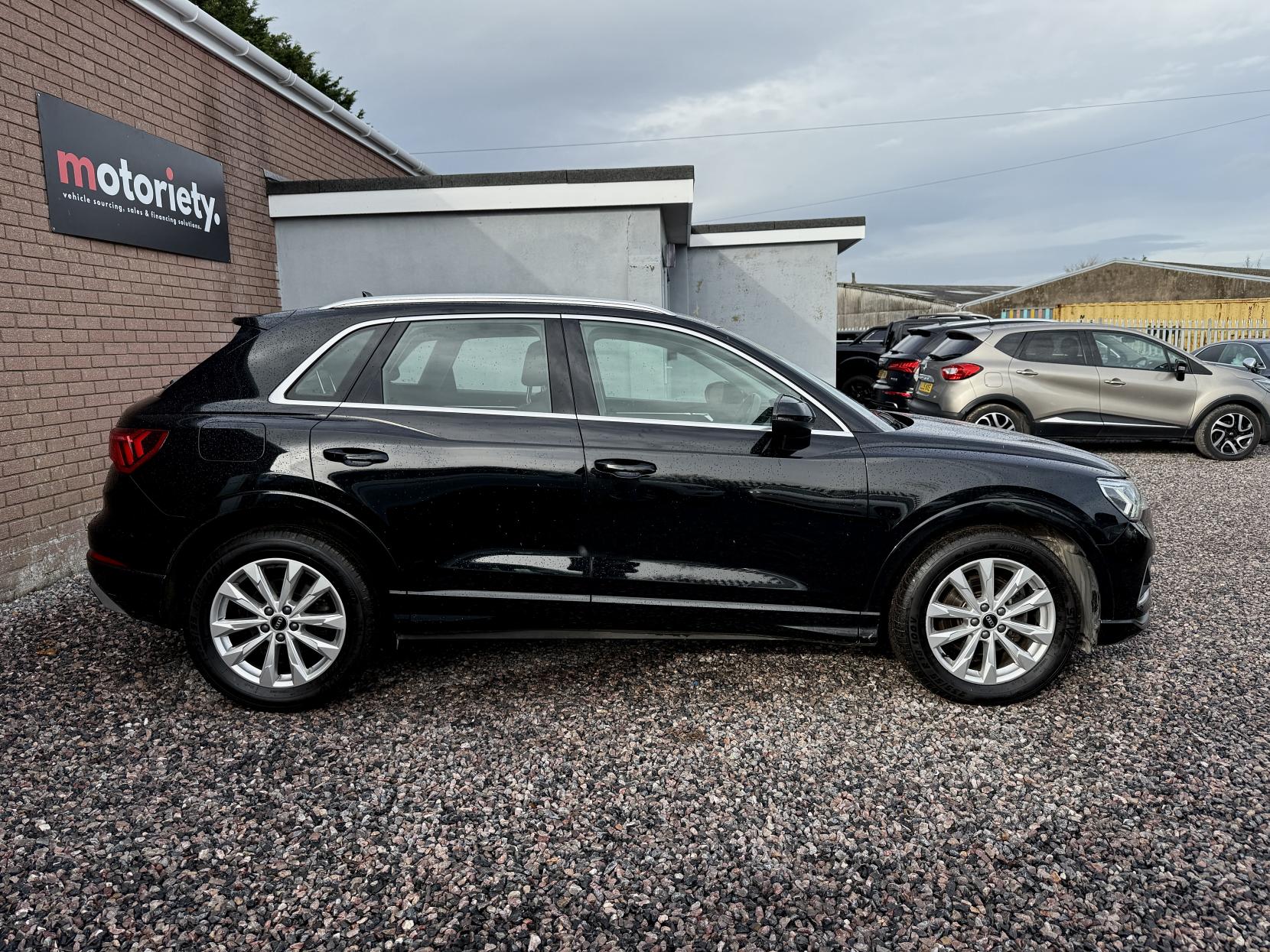 Audi Q3 2.0 TDI 35 Sport SUV 5dr Diesel S Tronic Euro 6 (s/s) (150 ps)