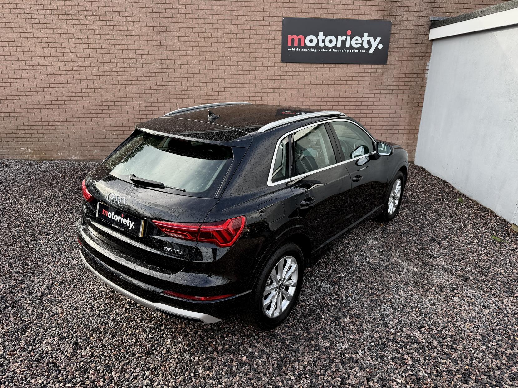 Audi Q3 2.0 TDI 35 Sport SUV 5dr Diesel S Tronic Euro 6 (s/s) (150 ps)