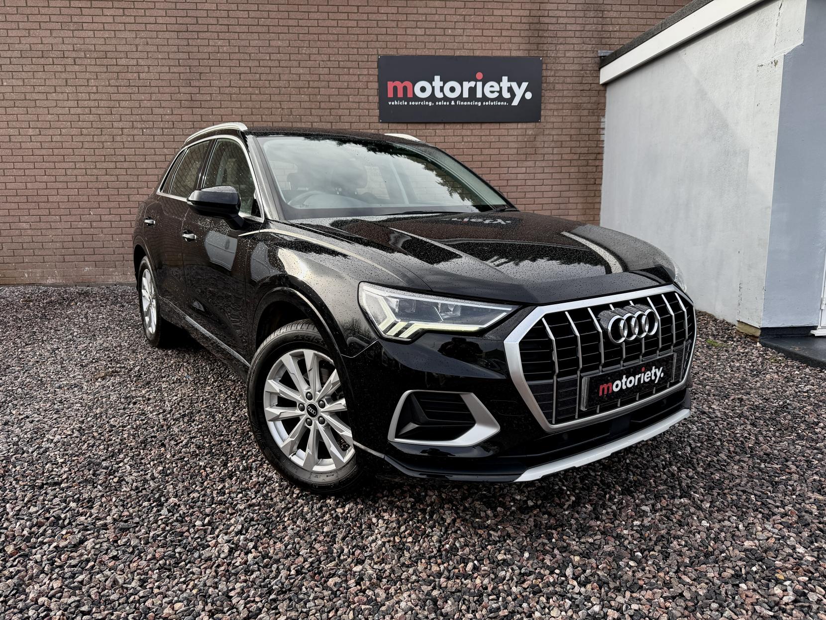 Audi Q3 2.0 TDI 35 Sport SUV 5dr Diesel S Tronic Euro 6 (s/s) (150 ps)