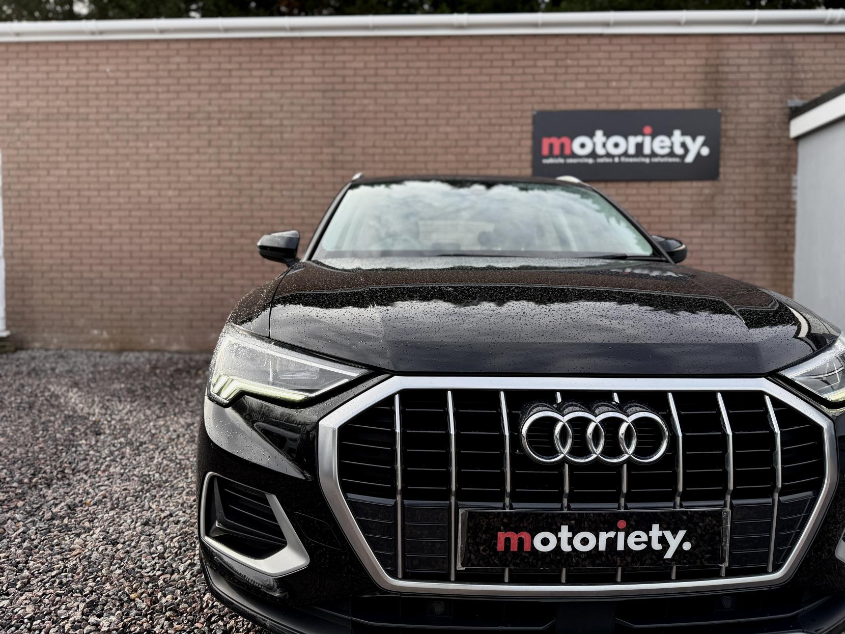 Audi Q3 2.0 TDI 35 Sport SUV 5dr Diesel S Tronic Euro 6 (s/s) (150 ps)