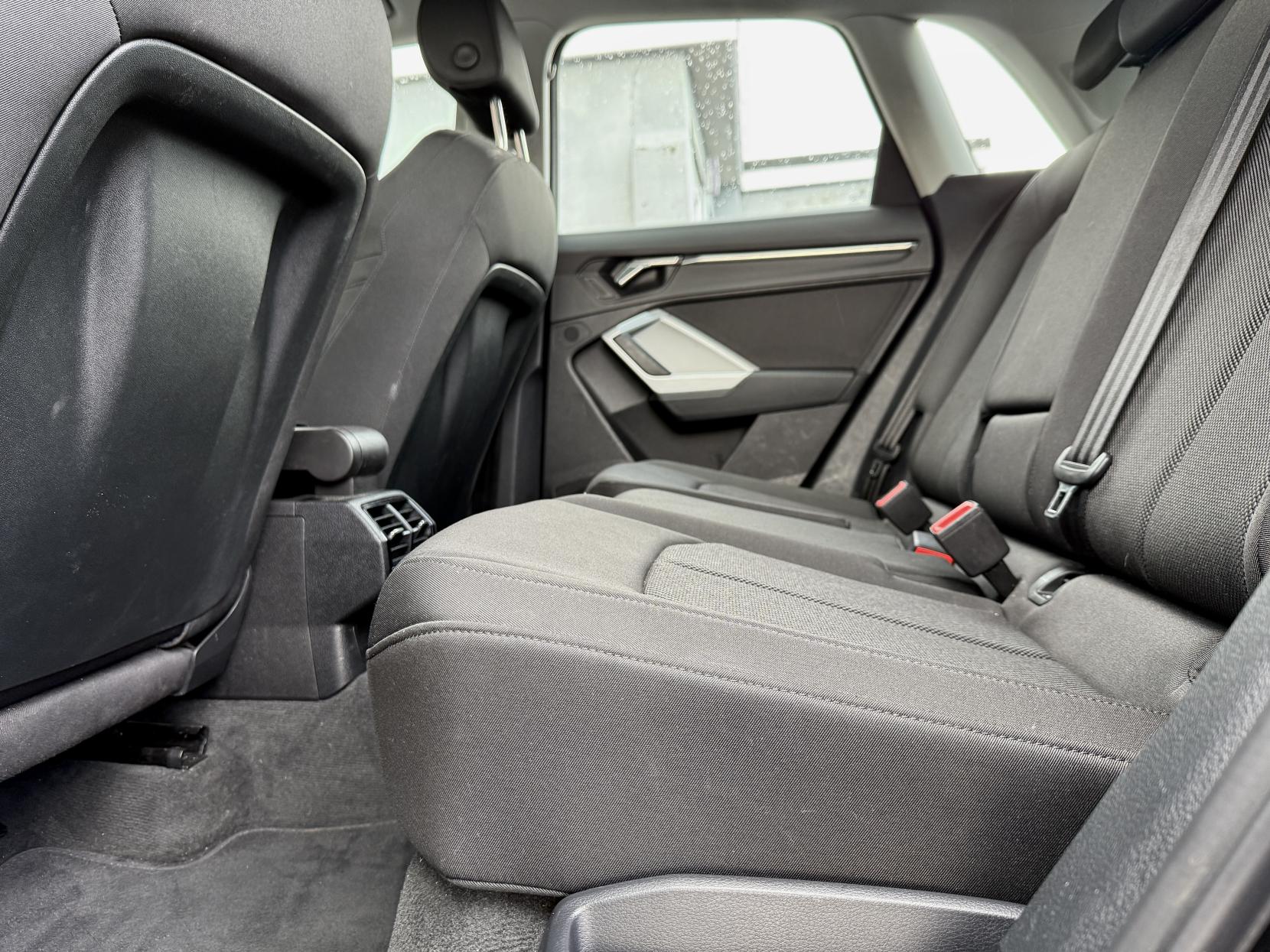 Audi Q3 2.0 TDI 35 Sport SUV 5dr Diesel S Tronic Euro 6 (s/s) (150 ps)