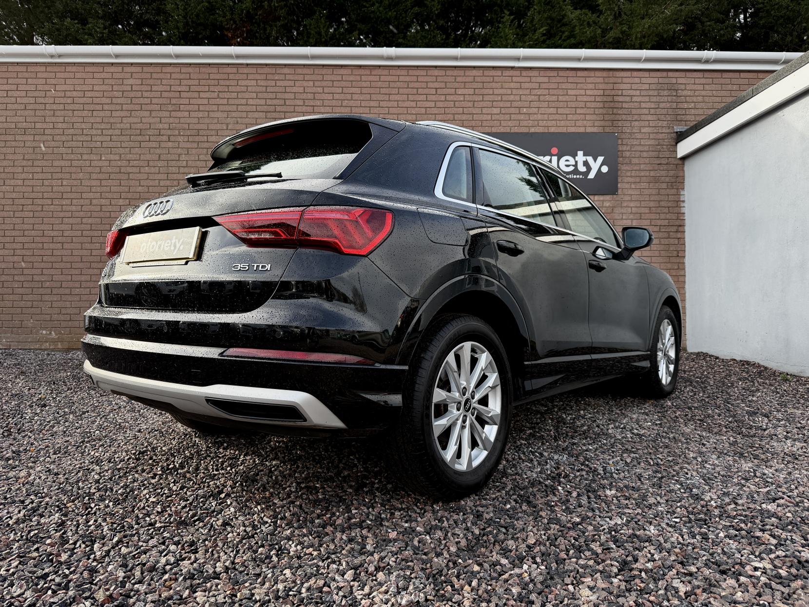 Audi Q3 2.0 TDI 35 Sport SUV 5dr Diesel S Tronic Euro 6 (s/s) (150 ps)