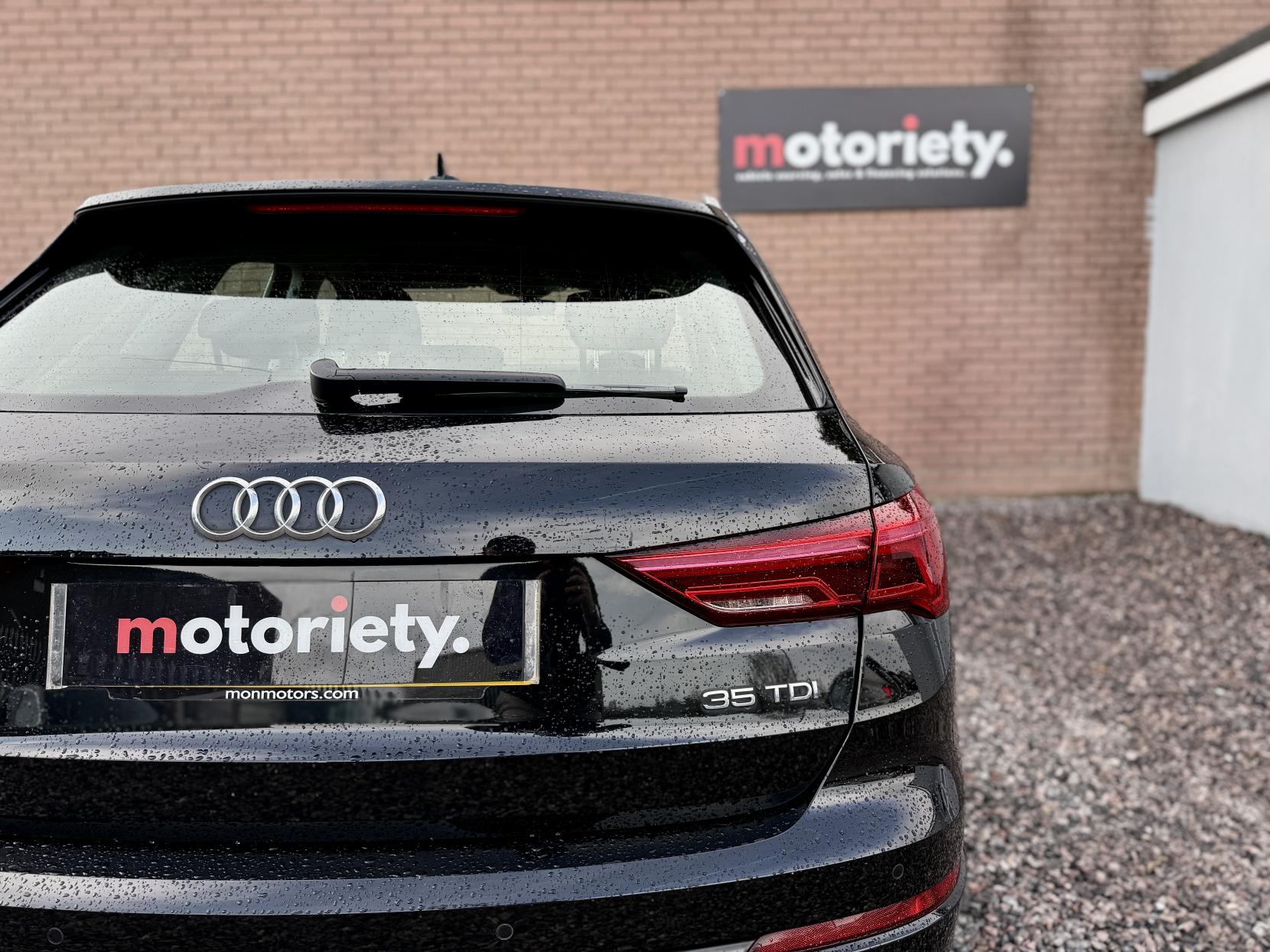 Audi Q3 2.0 TDI 35 Sport SUV 5dr Diesel S Tronic Euro 6 (s/s) (150 ps)