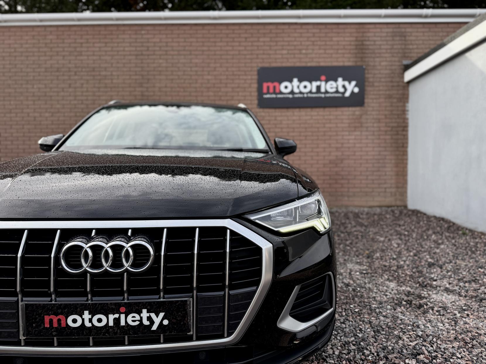 Audi Q3 2.0 TDI 35 Sport SUV 5dr Diesel S Tronic Euro 6 (s/s) (150 ps)