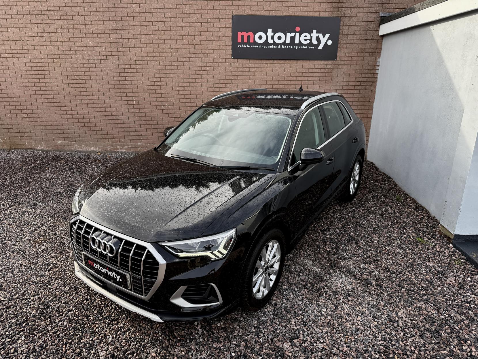 Audi Q3 2.0 TDI 35 Sport SUV 5dr Diesel S Tronic Euro 6 (s/s) (150 ps)