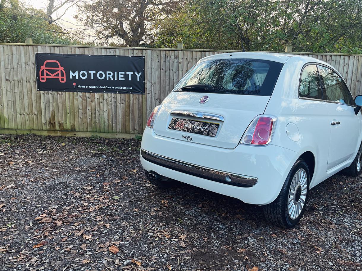 Fiat 500 1.2 Lounge Hatchback 3dr Petrol Dualogic Euro 4 (69 bhp)