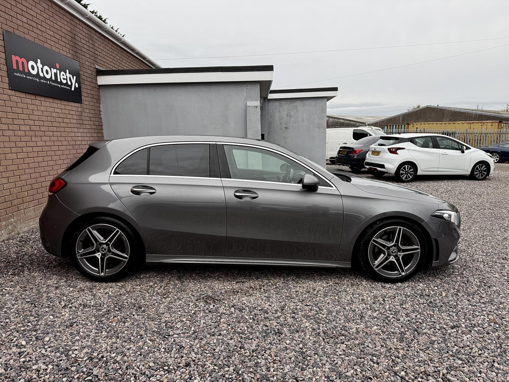 Mercedes-Benz A Class 1.5 A180d AMG Line (Premium Plus) Hatchback 5dr Diesel 7G-DCT Euro 6 (s/s) (116 ps)