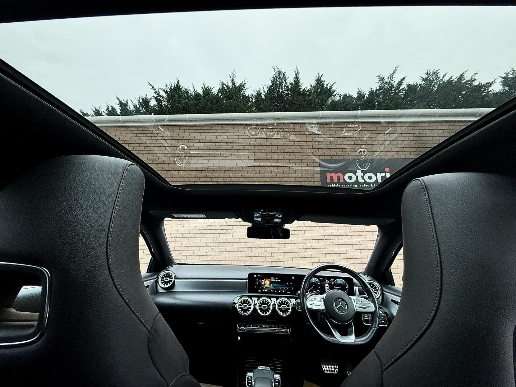 Mercedes-Benz A Class 1.5 A180d AMG Line (Premium Plus) Hatchback 5dr Diesel 7G-DCT Euro 6 (s/s) (116 ps)