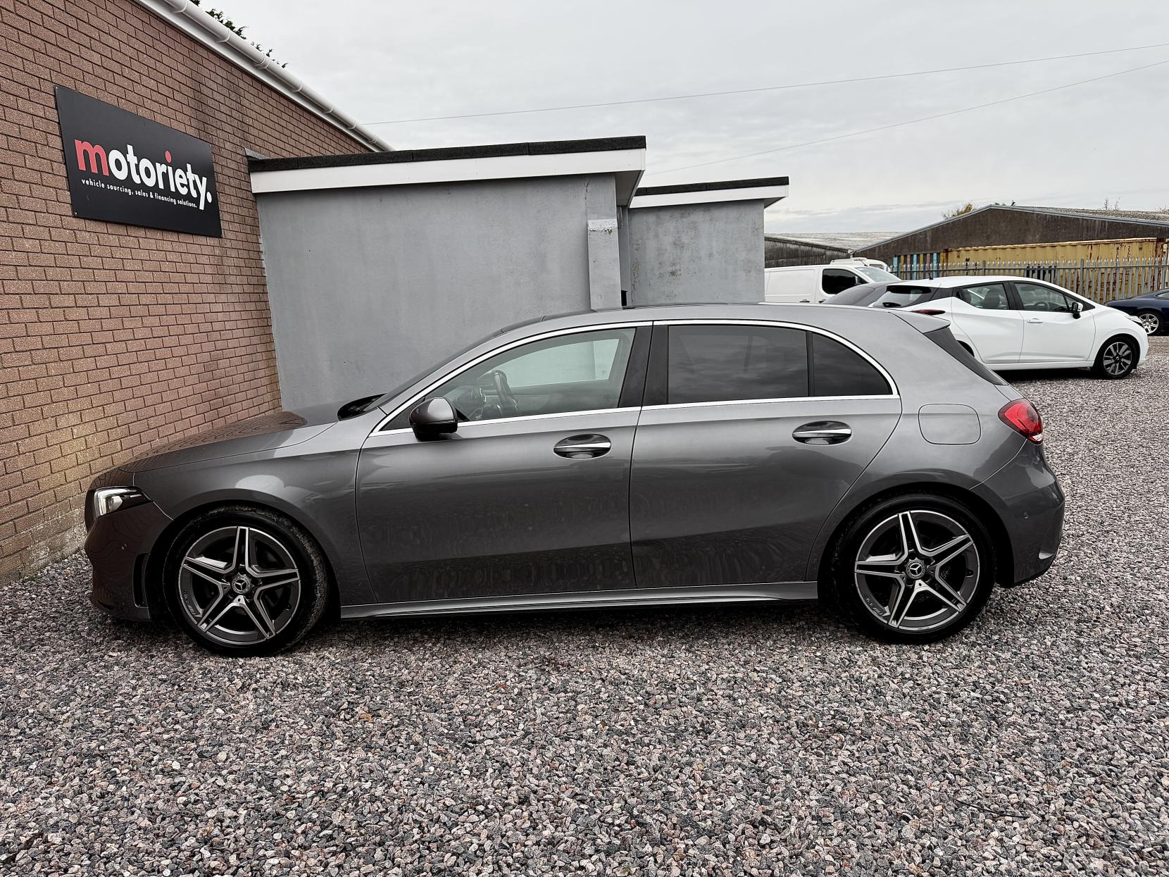 Mercedes-Benz A Class 1.5 A180d AMG Line (Premium Plus) Hatchback 5dr Diesel 7G-DCT Euro 6 (s/s) (116 ps)