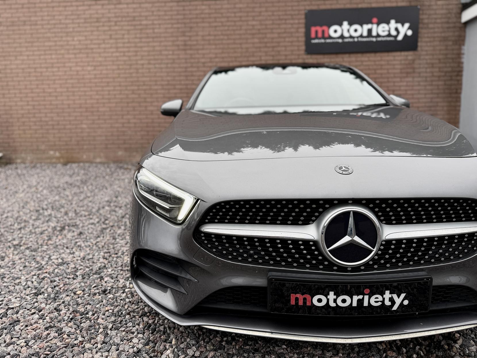 Mercedes-Benz A Class 1.5 A180d AMG Line (Premium Plus) Hatchback 5dr Diesel 7G-DCT Euro 6 (s/s) (116 ps)