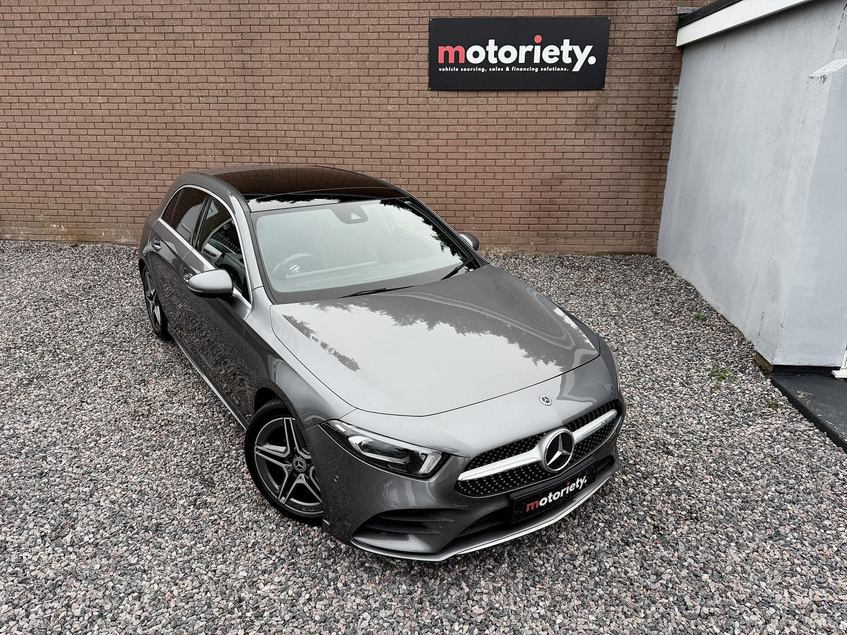 Mercedes-Benz A Class 1.5 A180d AMG Line (Premium Plus) Hatchback 5dr Diesel 7G-DCT Euro 6 (s/s) (116 ps)