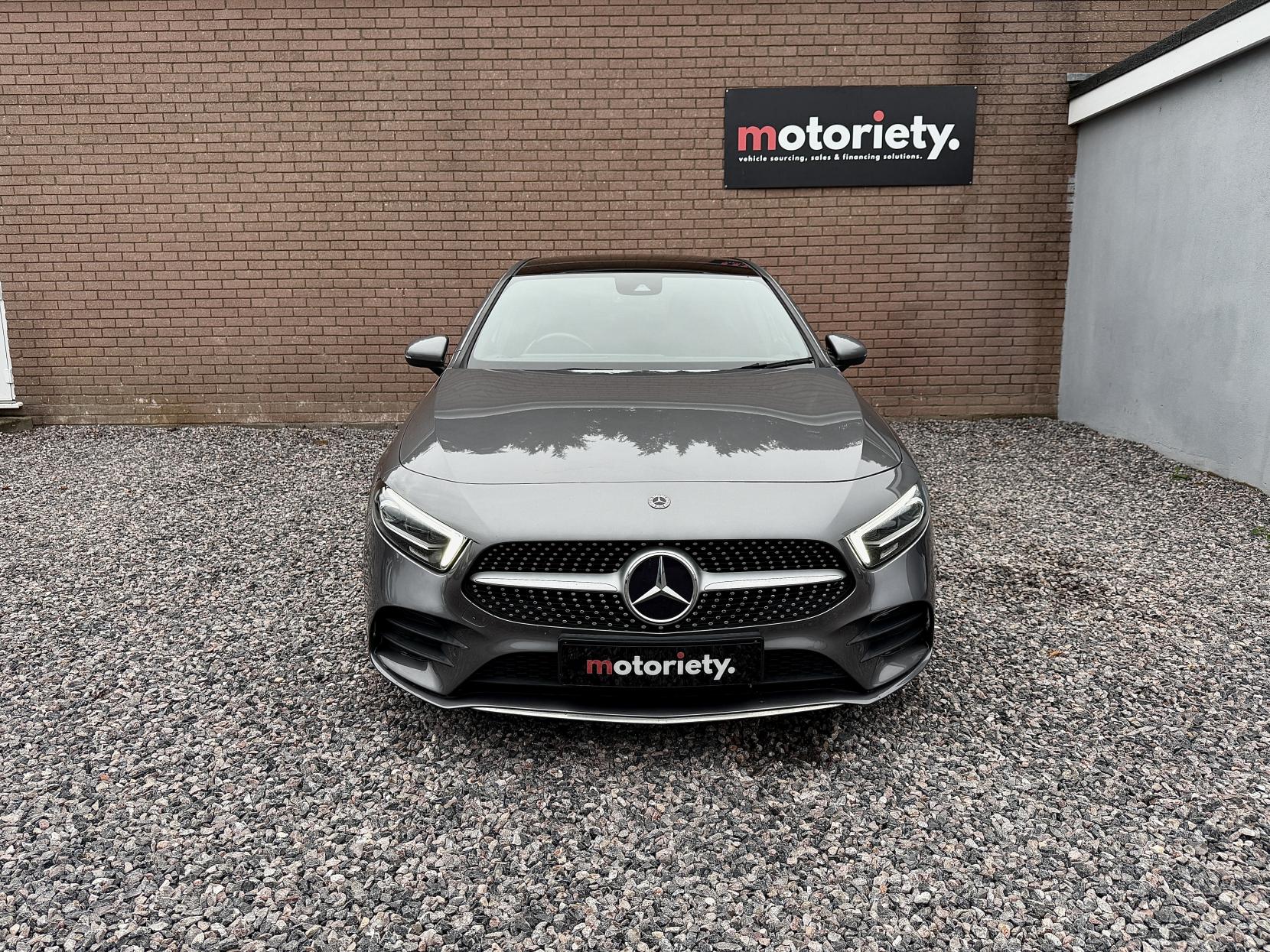 Mercedes-Benz A Class 1.5 A180d AMG Line (Premium Plus) Hatchback 5dr Diesel 7G-DCT Euro 6 (s/s) (116 ps)