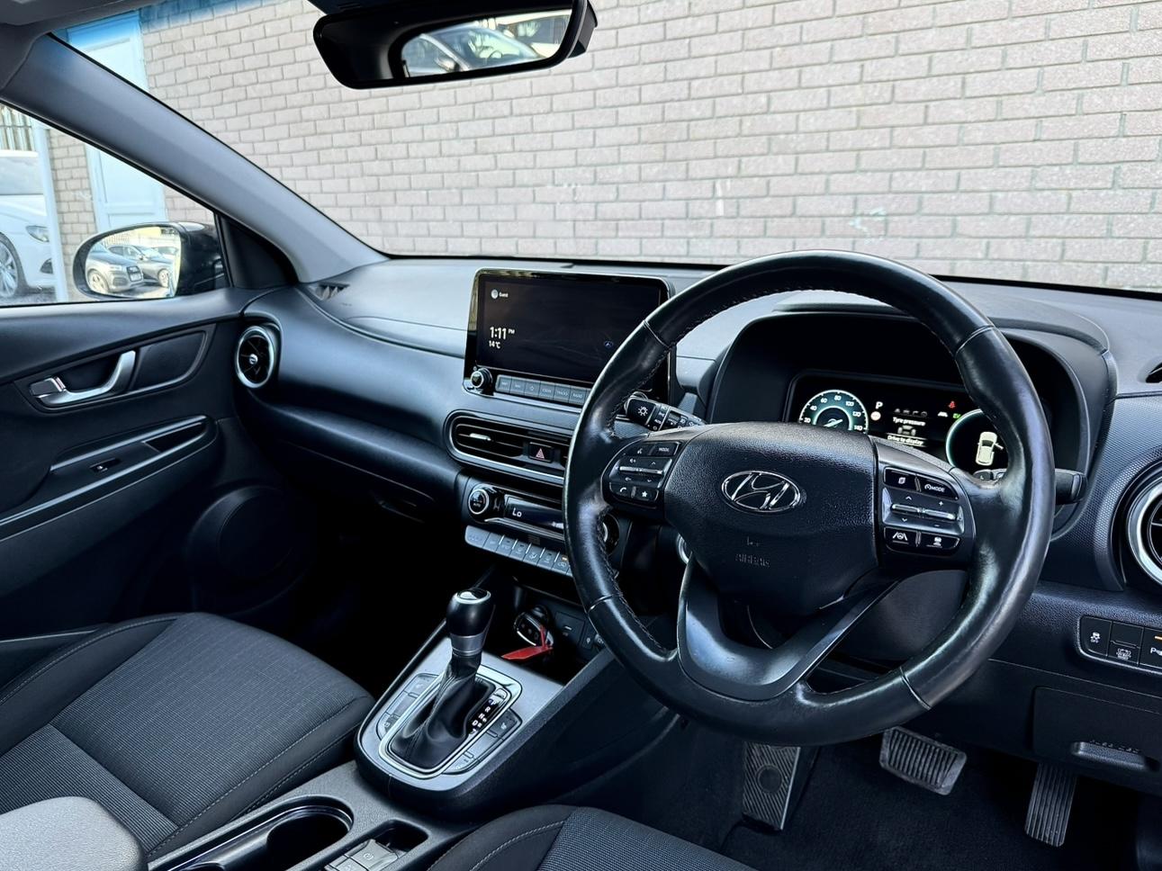 Hyundai KONA 1.6 h-GDi Premium SUV 5dr Petrol Hybrid DCT Euro 6 (s/s) (141 ps)