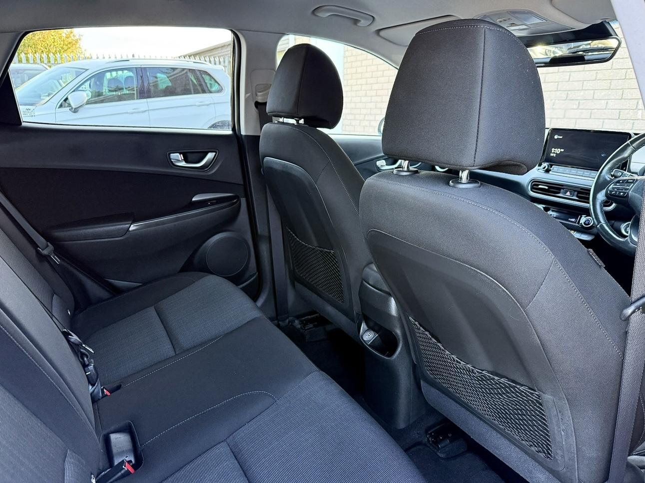Hyundai KONA 1.6 h-GDi Premium SUV 5dr Petrol Hybrid DCT Euro 6 (s/s) (141 ps)